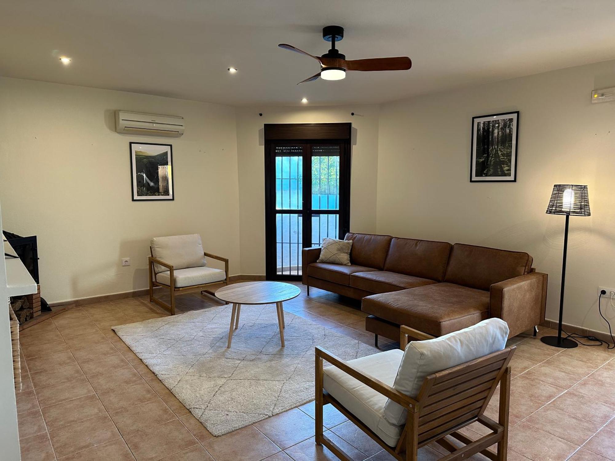 Paraiso De La Luz 7 Bedrooms, Swimming Pool & 4 Bathrooms Villa Cadiz