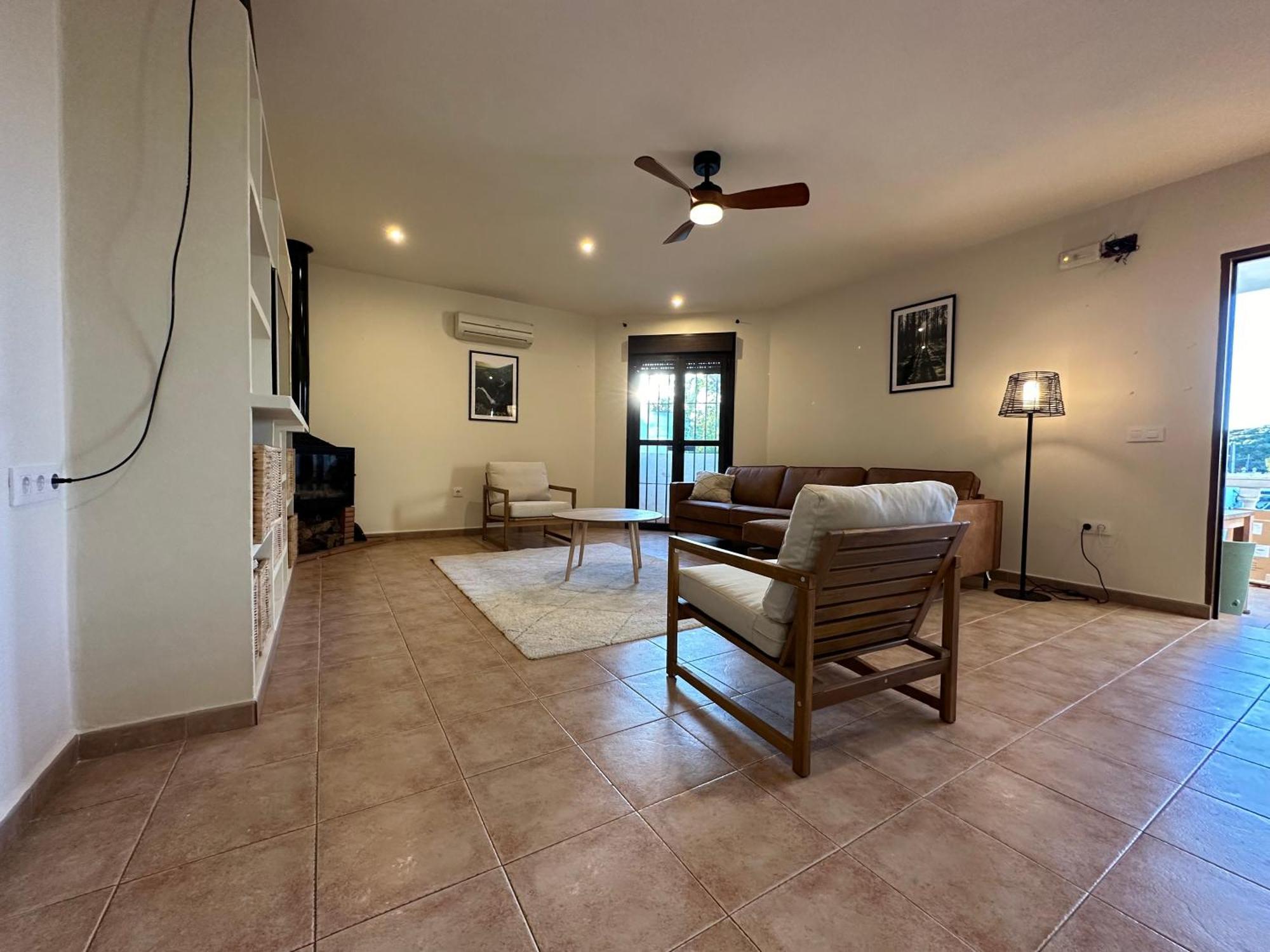 Paraiso De La Luz 7 Bedrooms, Swimming Pool & 4 Bathrooms Villa Cadiz