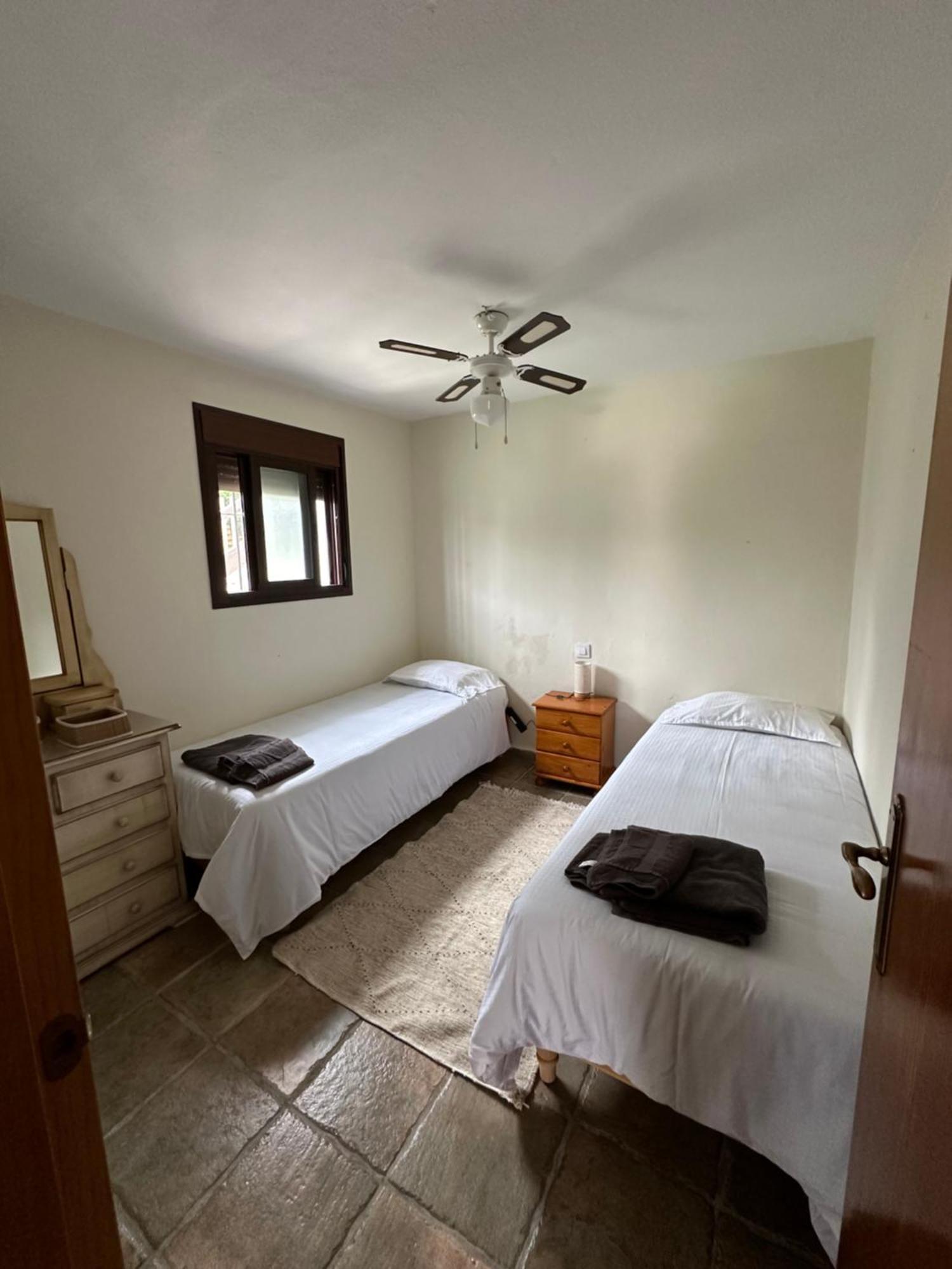 Paraiso De La Luz 7 Bedrooms, Swimming Pool & 4 Bathrooms * Cadiz