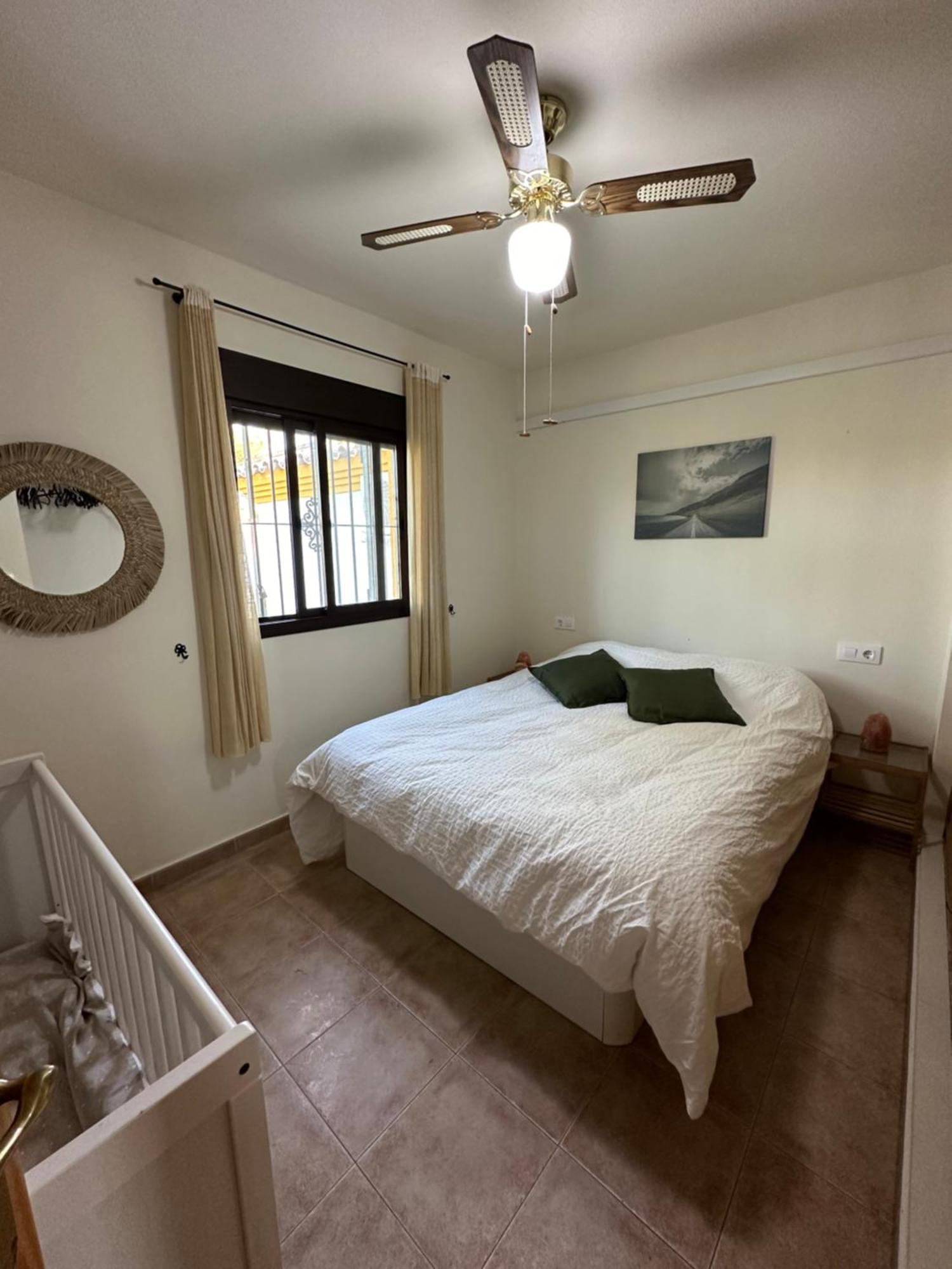 Villa Paraiso De La Luz 7 Bedrooms, Swimming Pool & 4 Bathrooms *