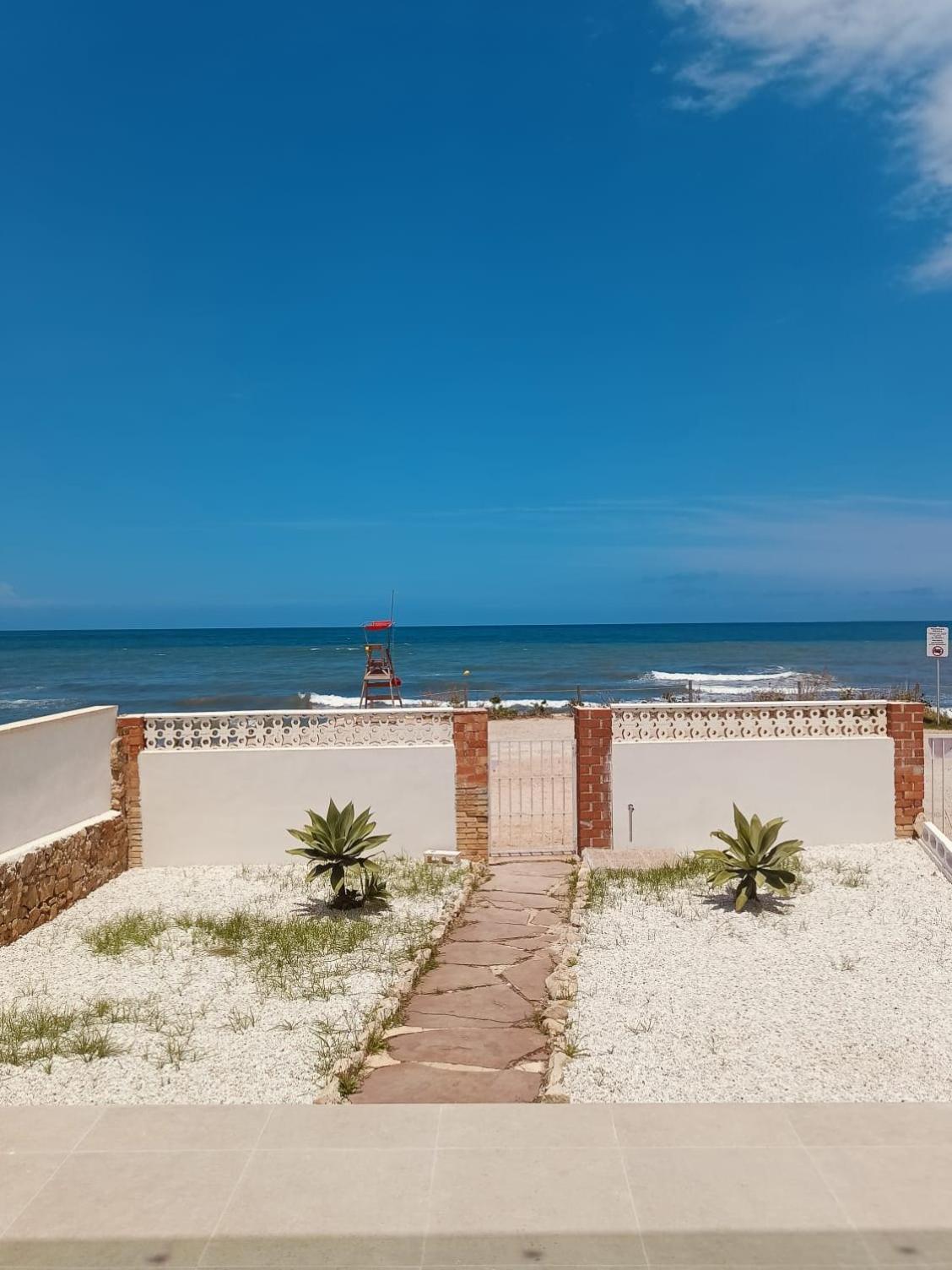 Vistas Y Terraza Panoramica Frente Al Mar En Denia, Rotas