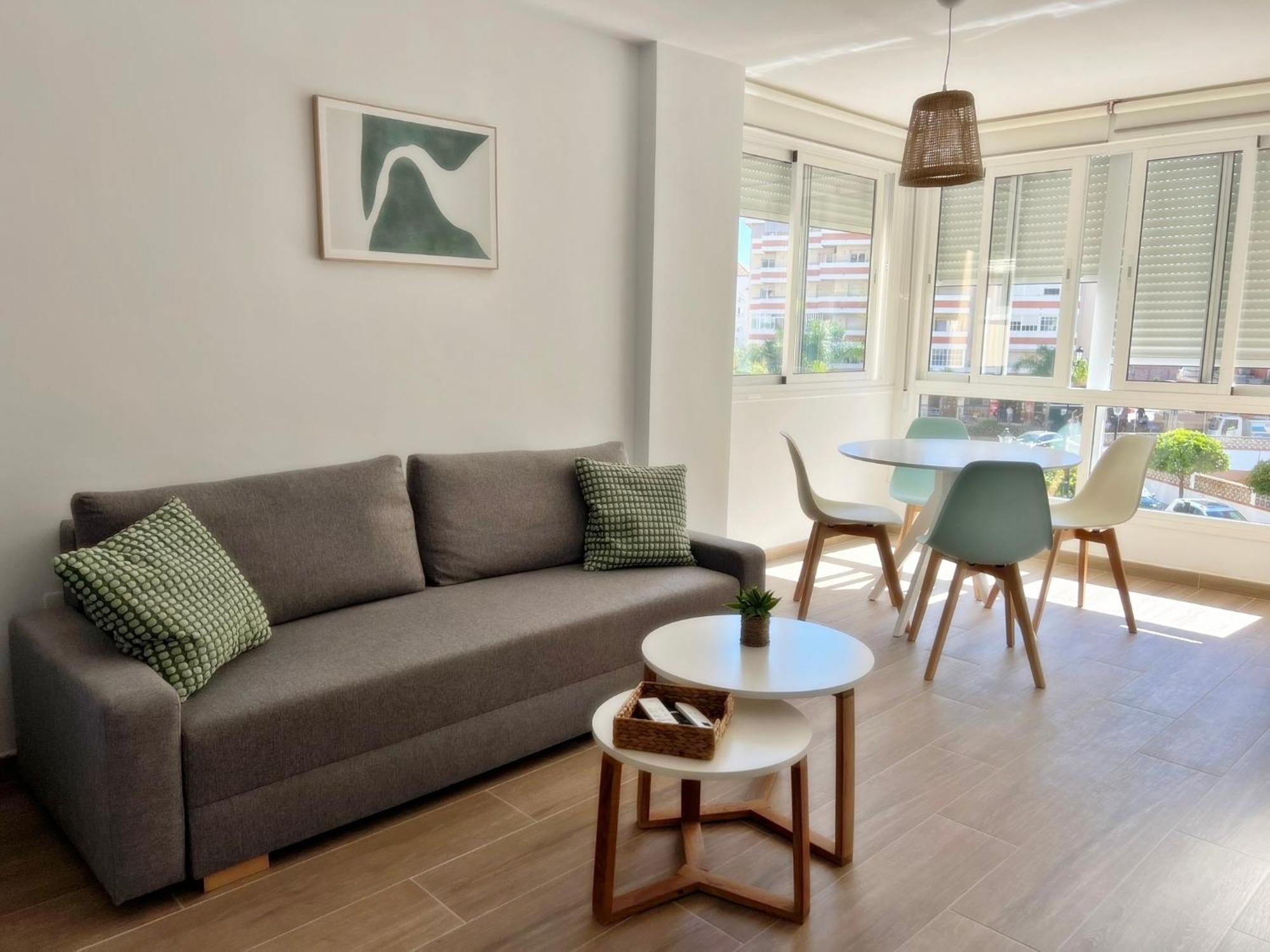 Nuevo Y Luminoso Estudio De Playa Con Piscina Apartamento *