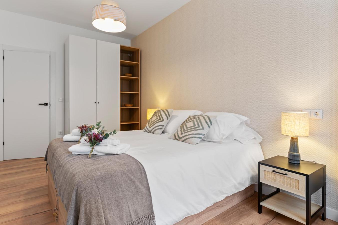 Matisse, Totalmente Reformado Y Modernista Apartamento Gijón