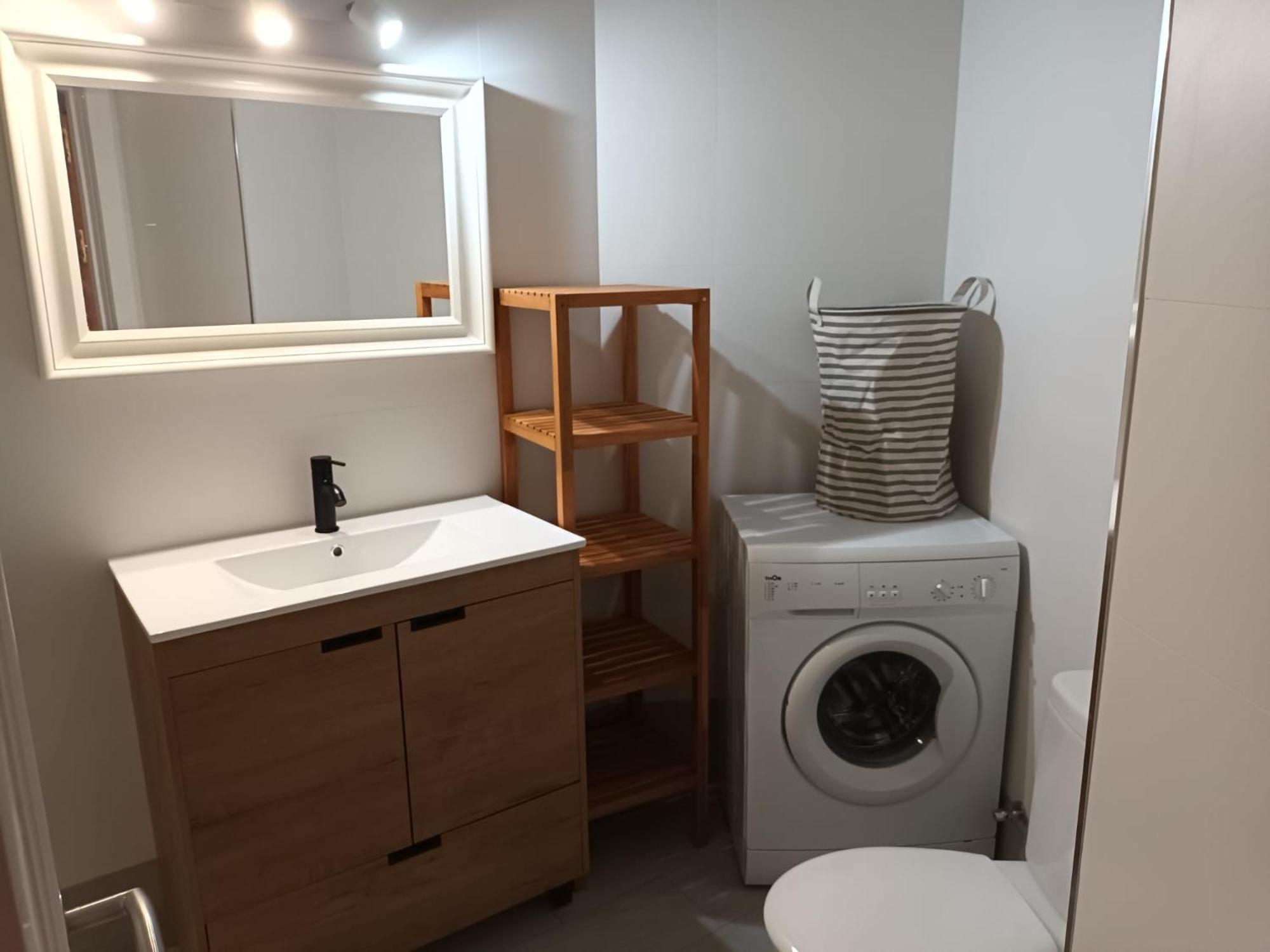 Burgos Holidays Apartment *