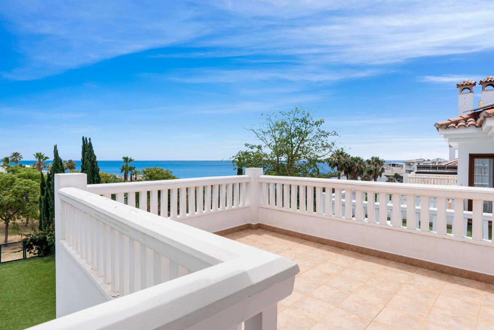 El Higueron Townhouse With Private Pool By Costarentals - Ref 252 Villa