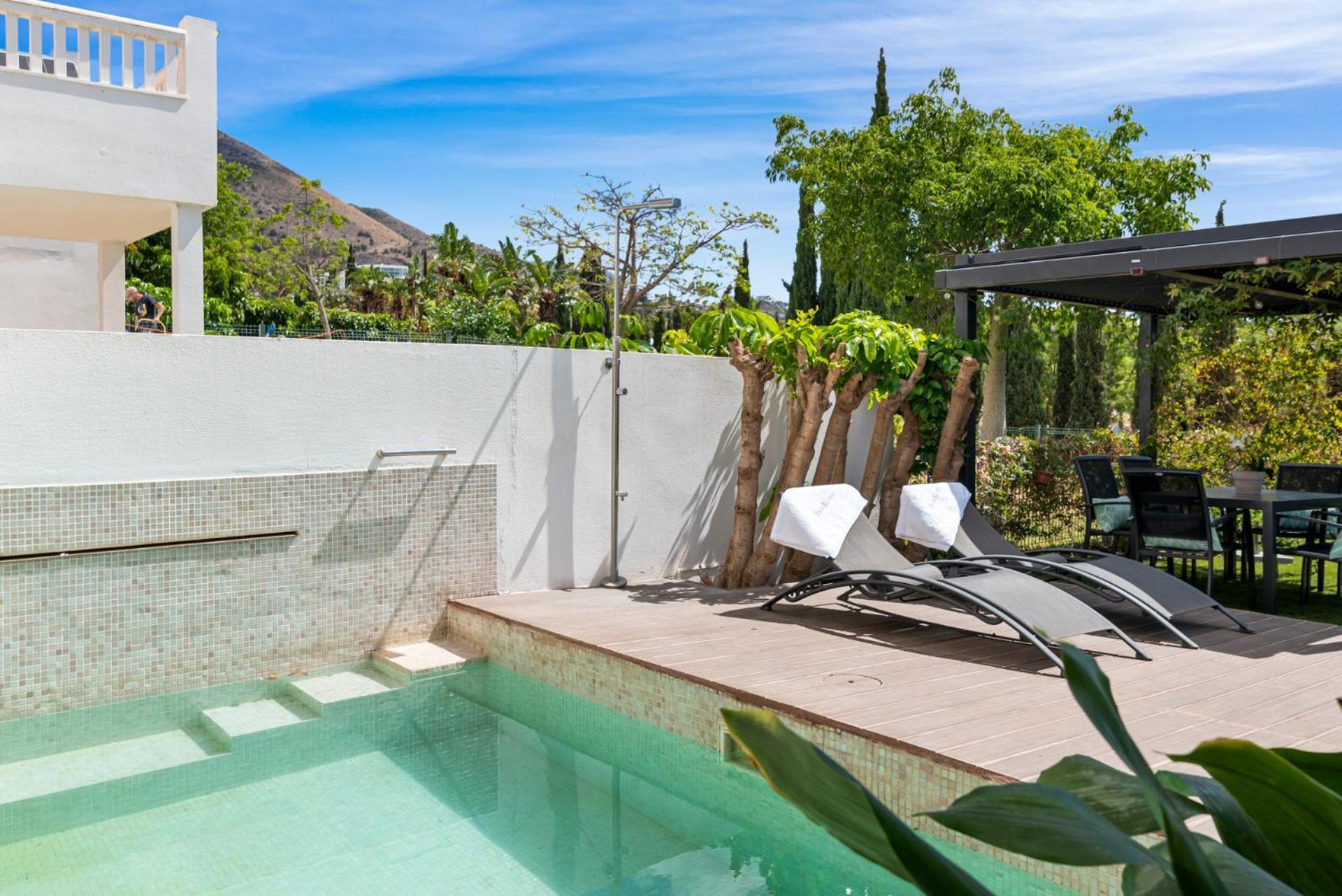 El Higueron Townhouse With Private Pool By Costarentals - Ref 252 *