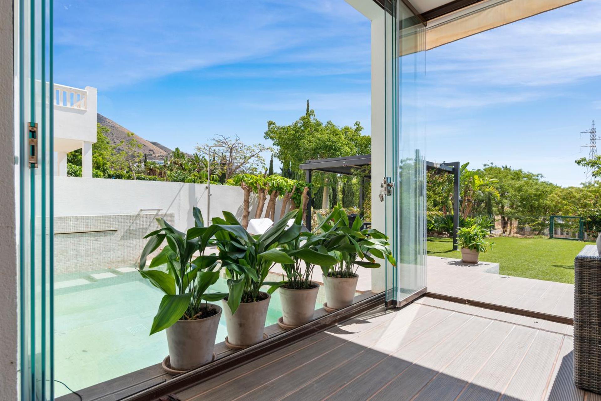 Villa El Higueron Townhouse With Private Pool By Costarentals - Ref 252