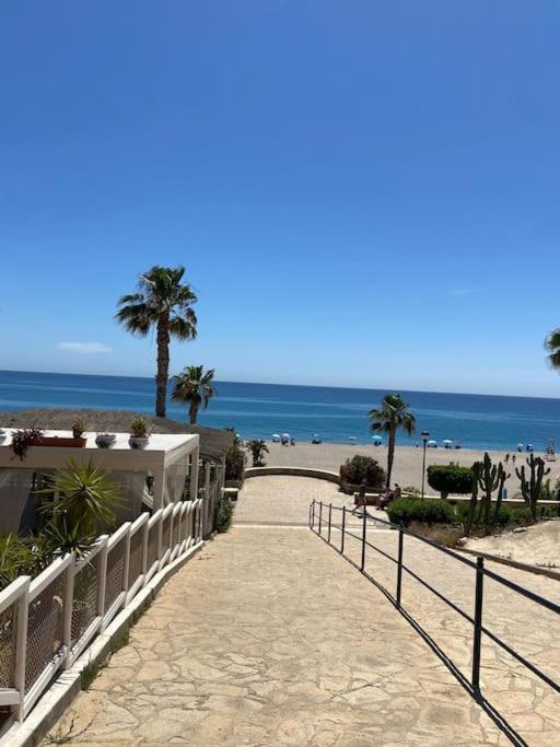 2 Bed Beachfront In *