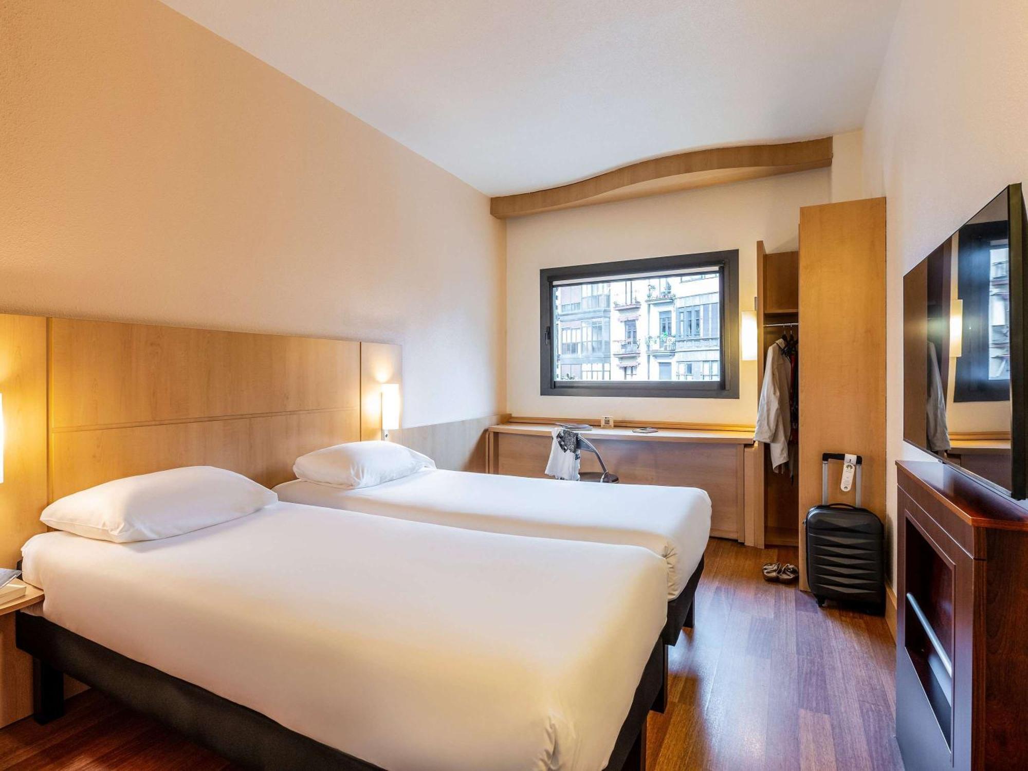 Ibis Centro * Bilbao
