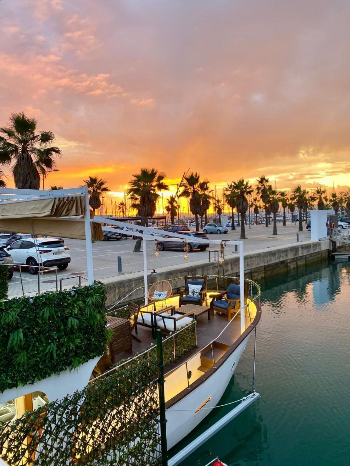 Boat Haus - Casas Flotantes Frente A Gibraltar Botel