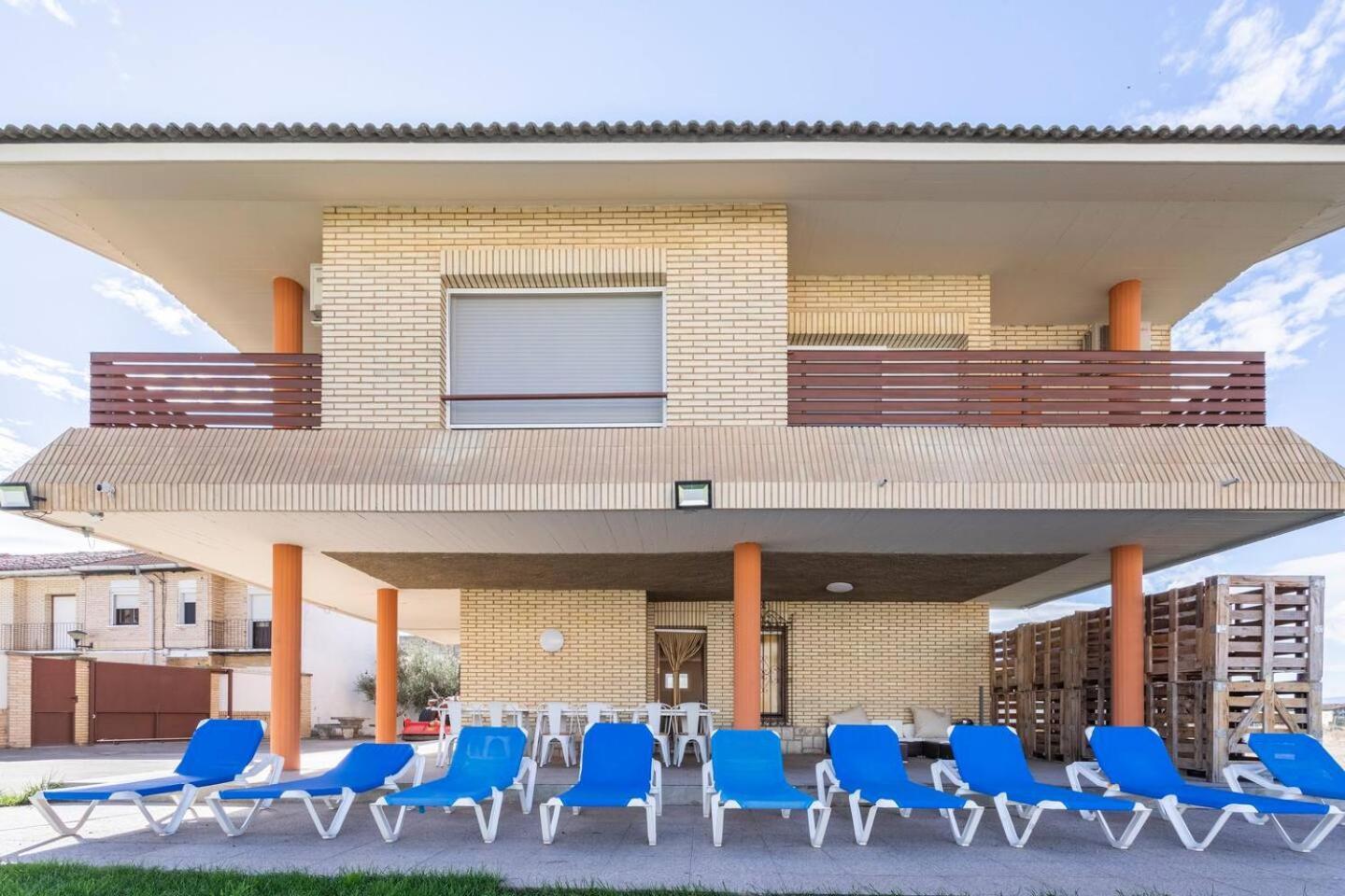 Guest house Oasis De Bardenas, Con Piscina Privada