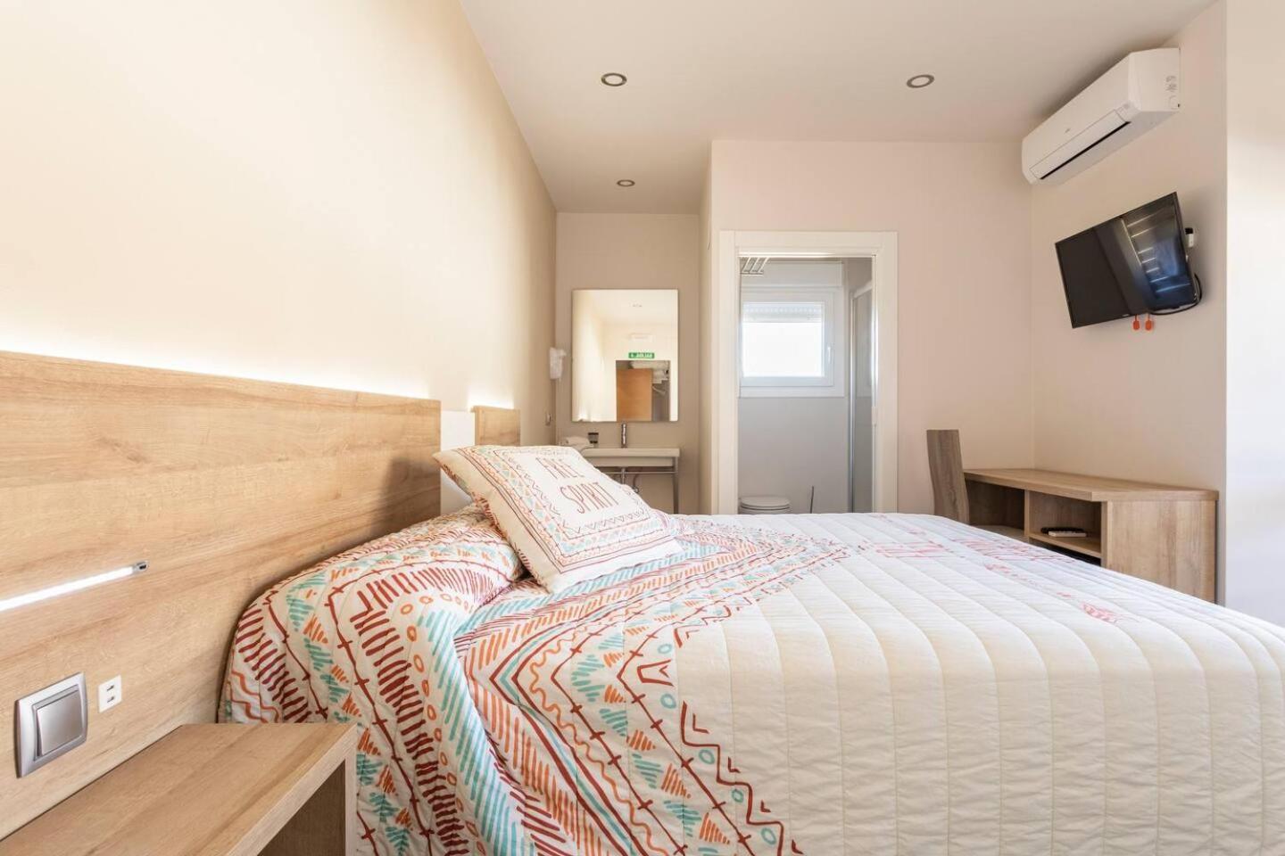 Guest house Oasis De Bardenas, Con Piscina Privada Valtierra
