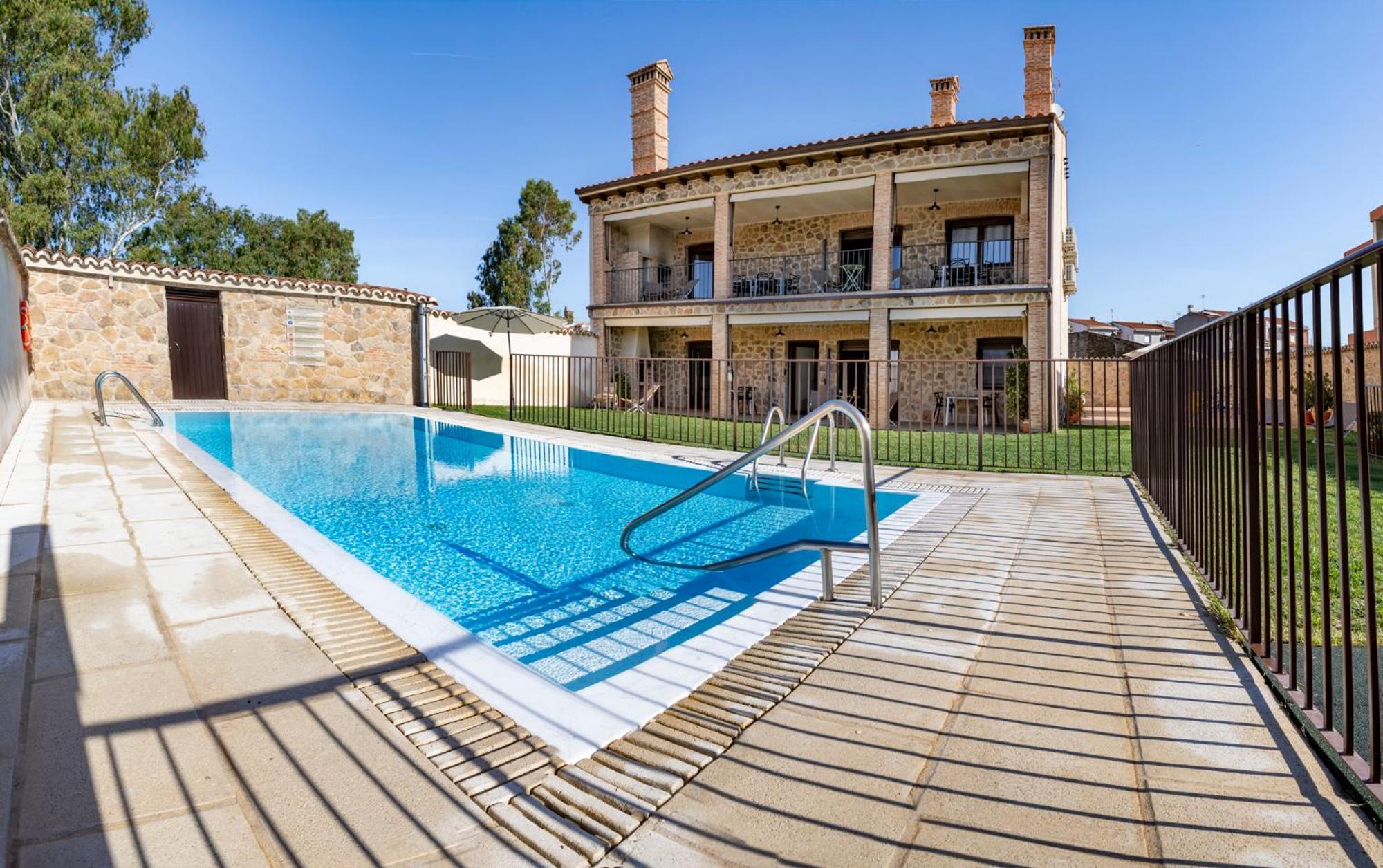 Rurales De Monfragüe Con Jacuzzi Apartamento *