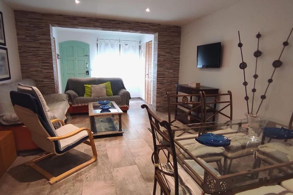 Cerca De La Playa Apartment