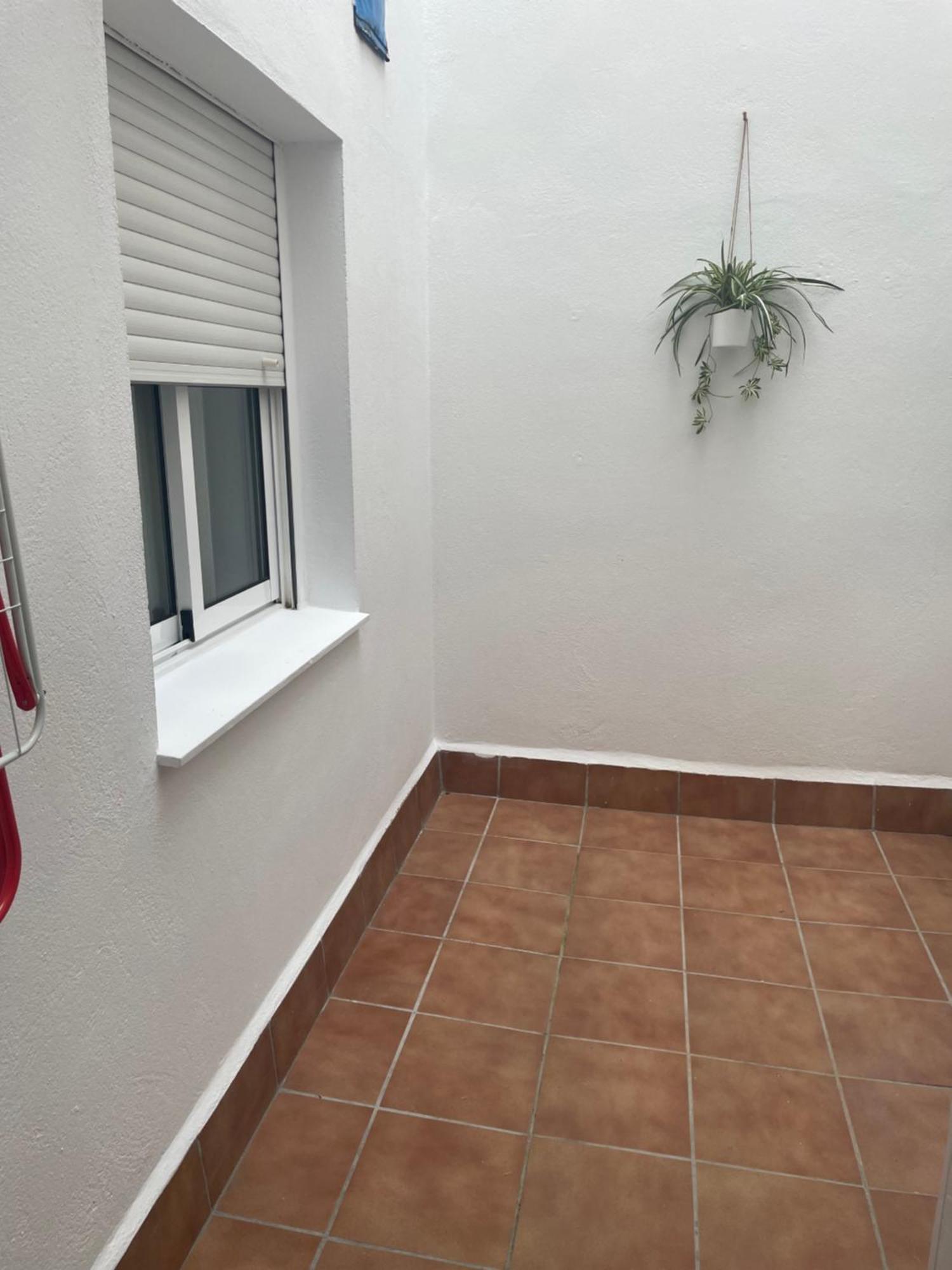 Piso Abril Zafra