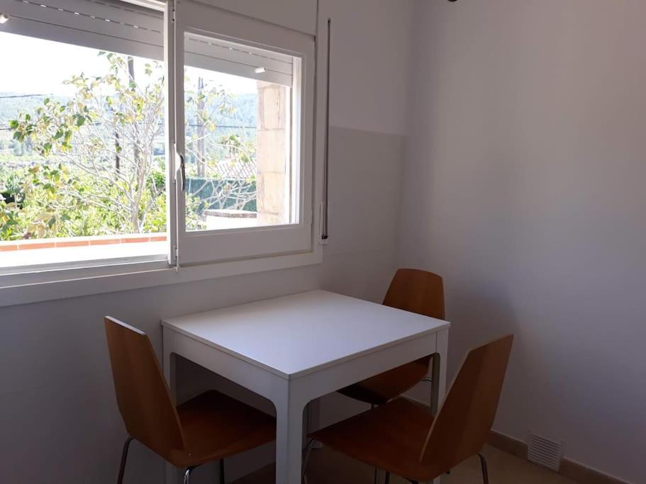 Alt Penedes, Terra De Vinya, Sol, Aigua I Muntanya Apartment *