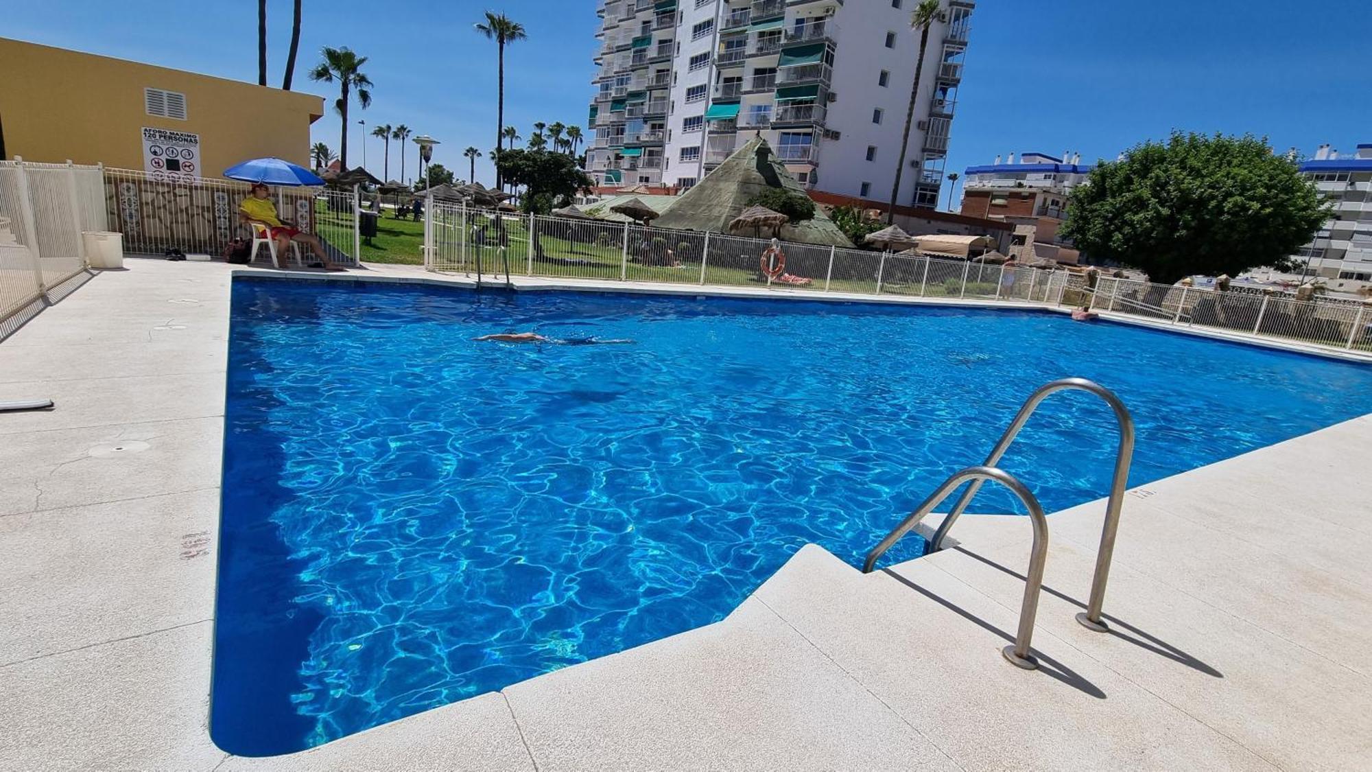 Maite Blue Beachfront Apartamento *