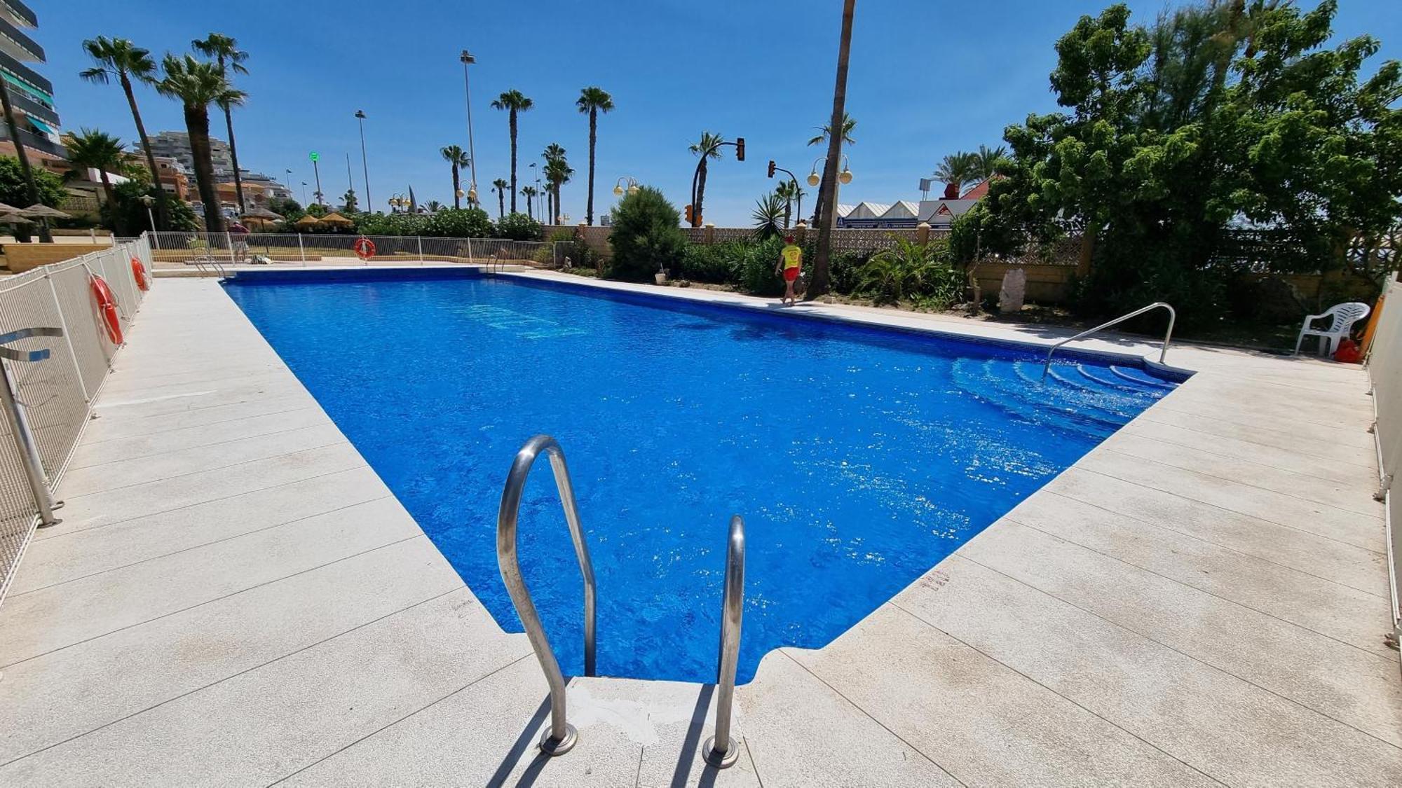 Maite Blue Beachfront Apartamento