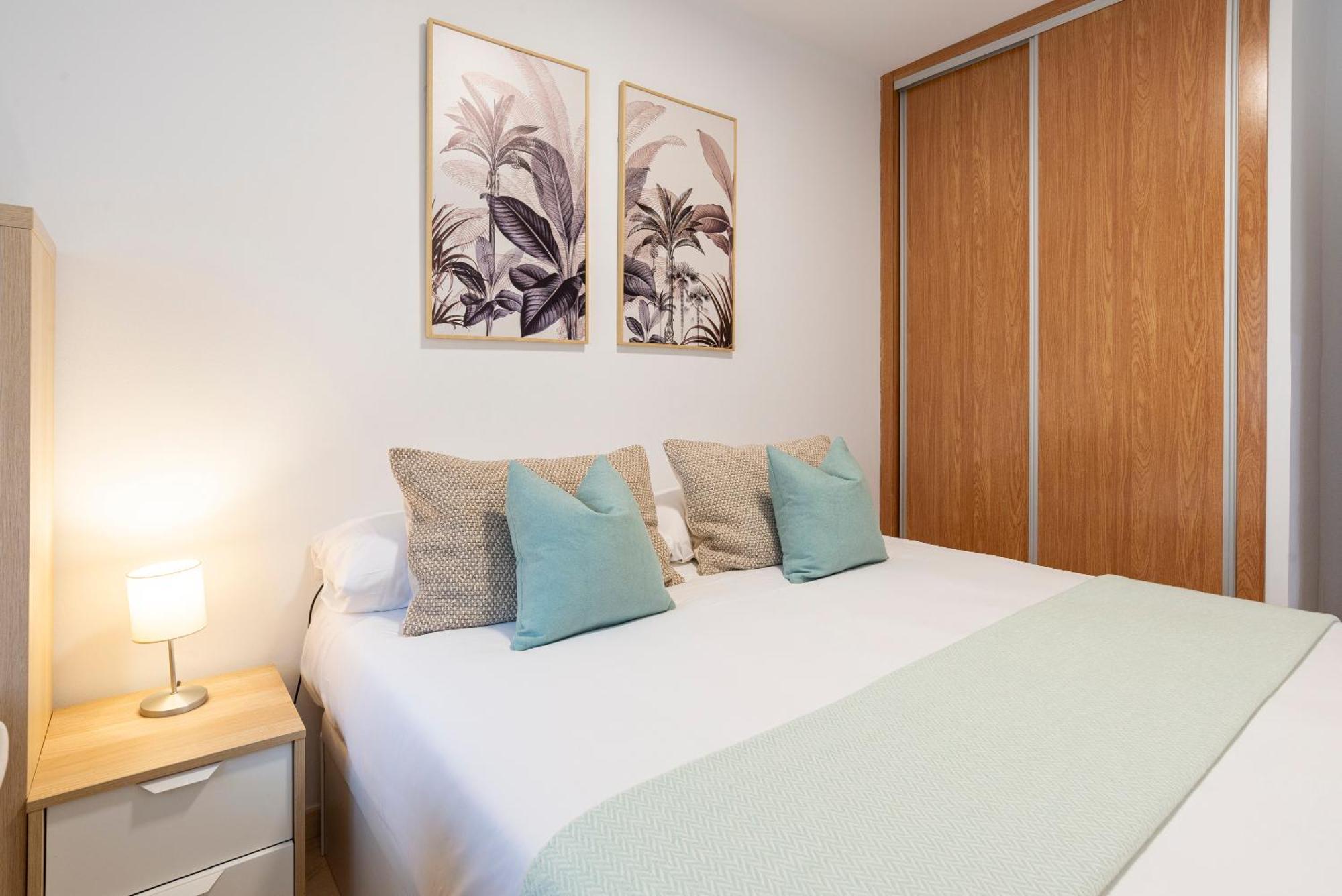Huelin Apartamento *