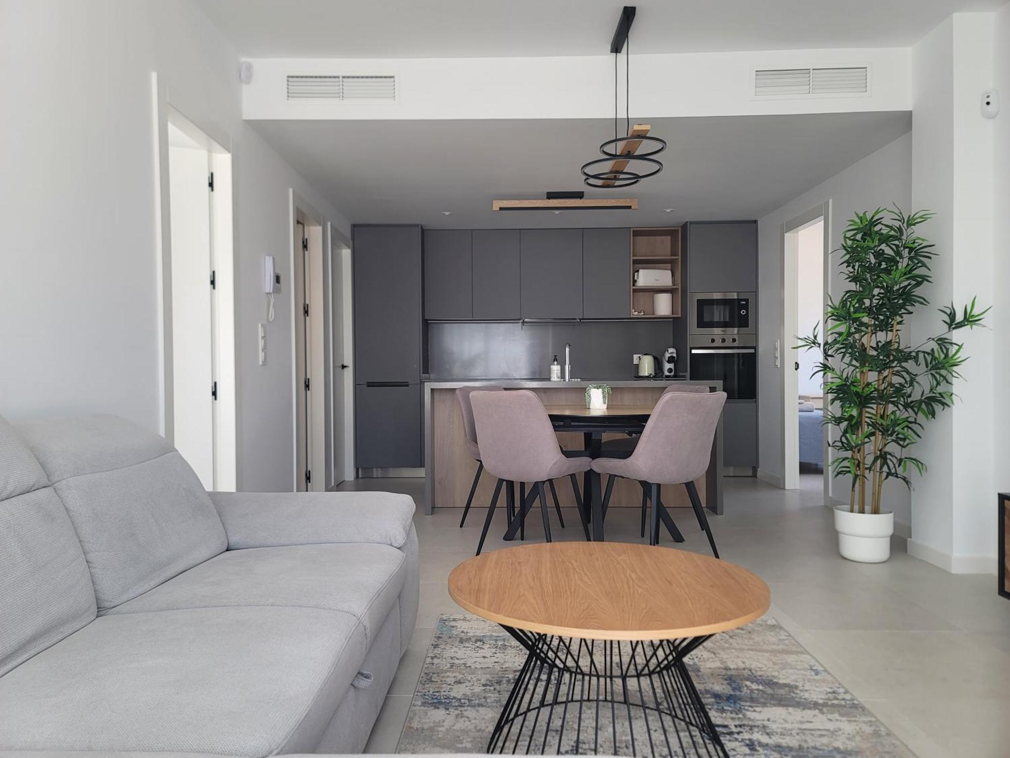 Beautiful House With A Roof Terrace *