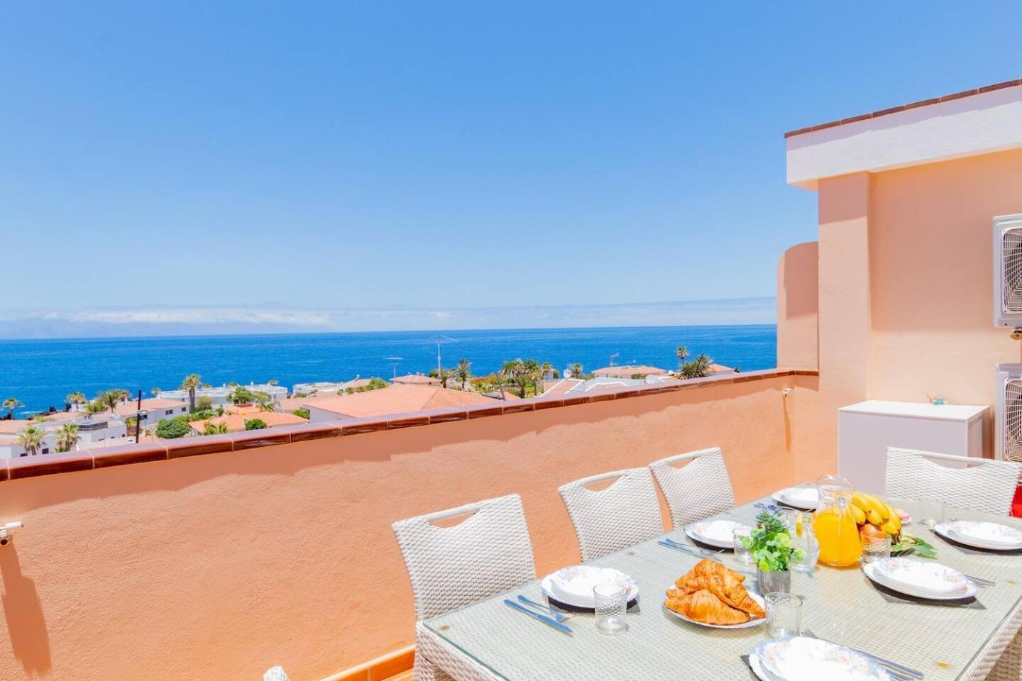 Apartment Penthouse With Jacuzzi By Dream Homes Tenerife *