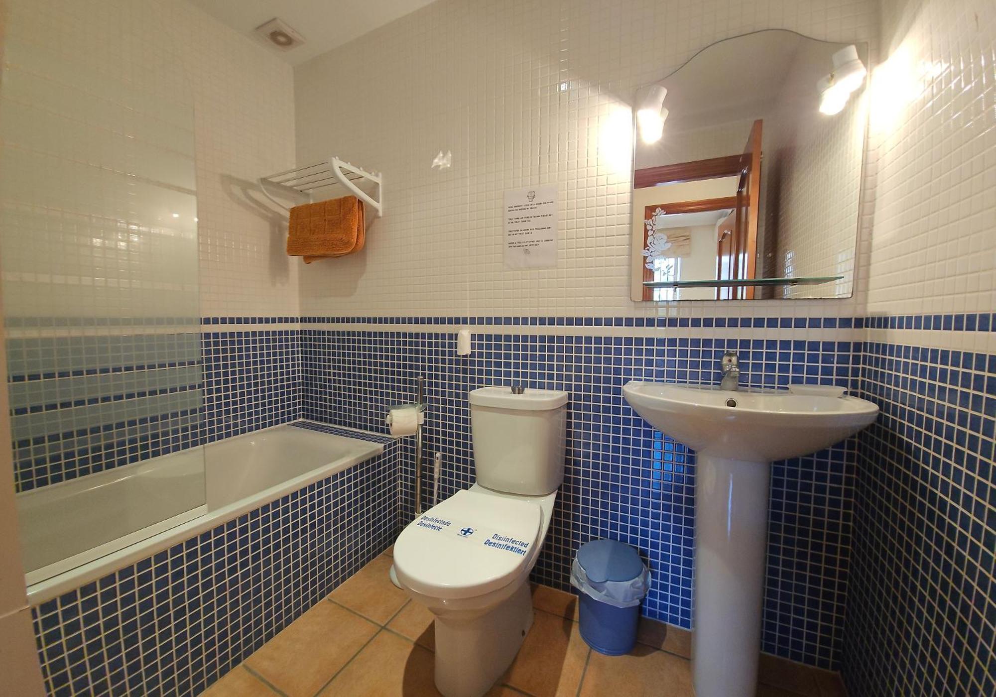 Homes Of Spain, Al Andalus Residencial Ja Bajo En Frente Piscina, Wifi * Playas de Vera