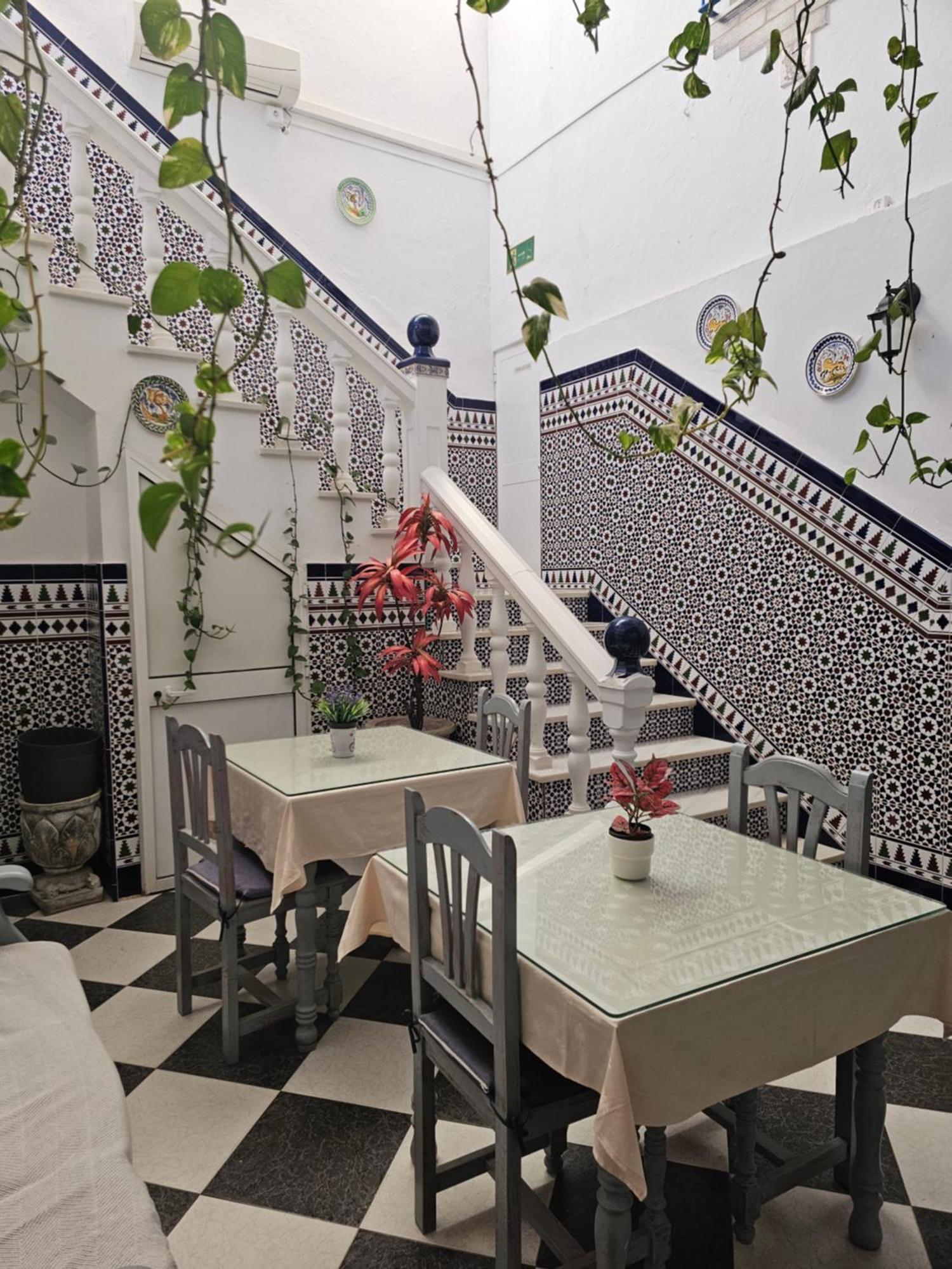 Sevillana Costa Guest house *