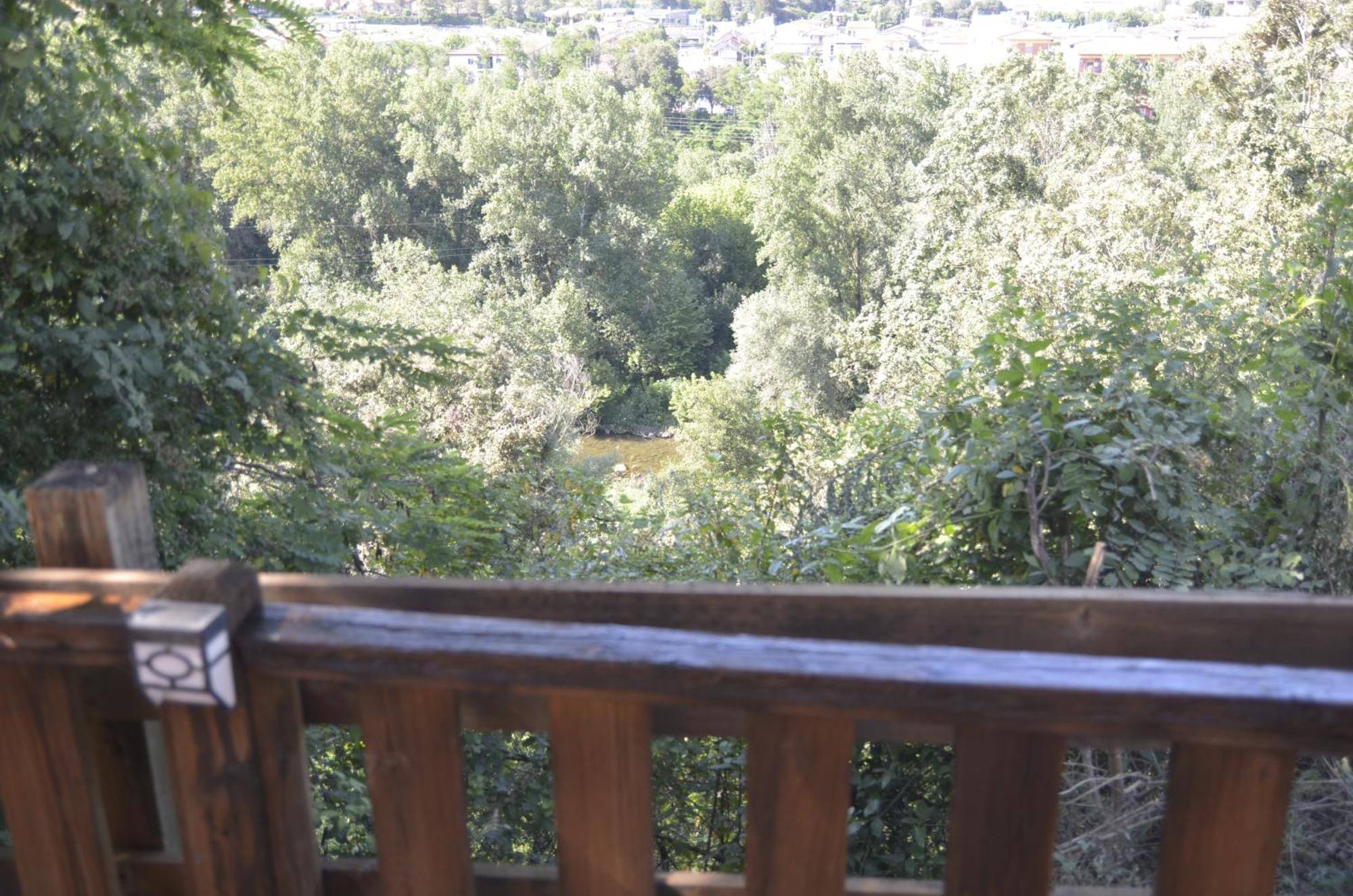 Camping De Besalú