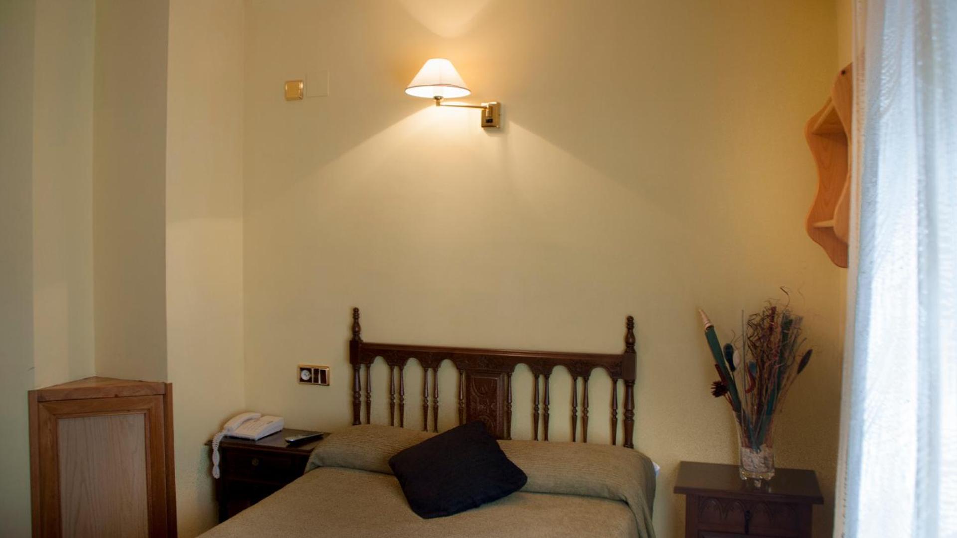 A Nieu Hotel *