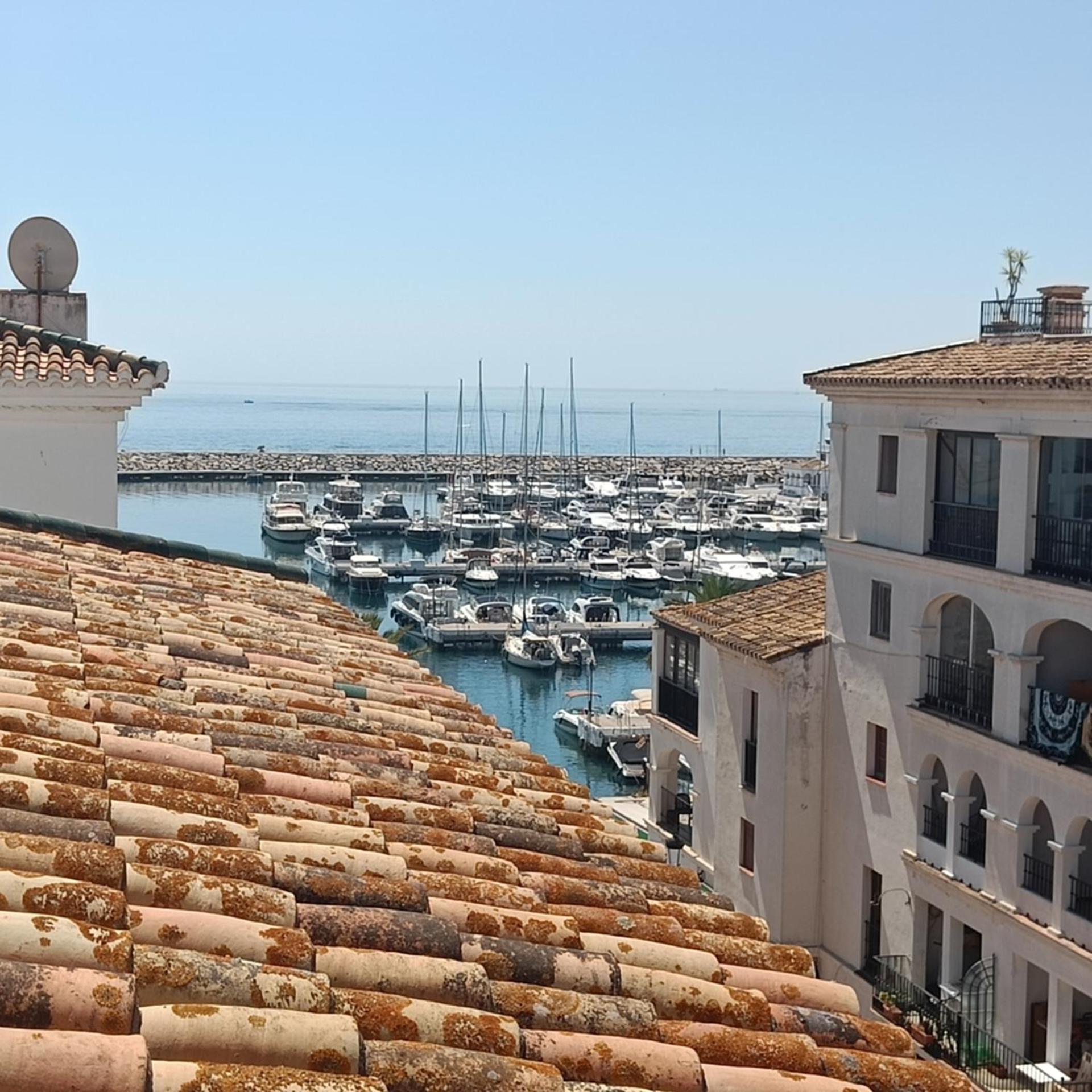 Duquesa Harbour Club Aparthotel