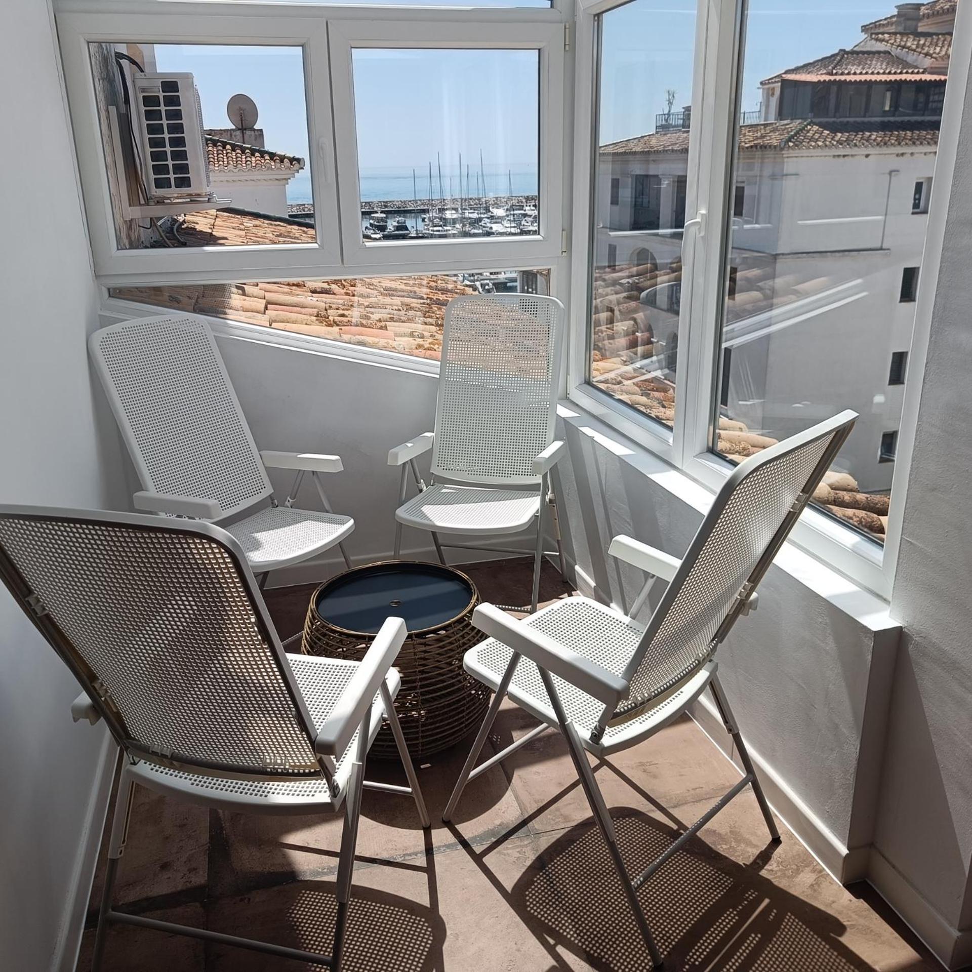 Duquesa Harbour Club 2*