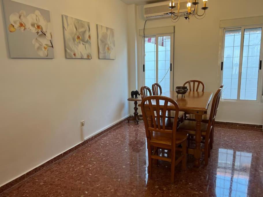Сasa de vacaciones Casa Soleada En Calle Tranquila Sevilla