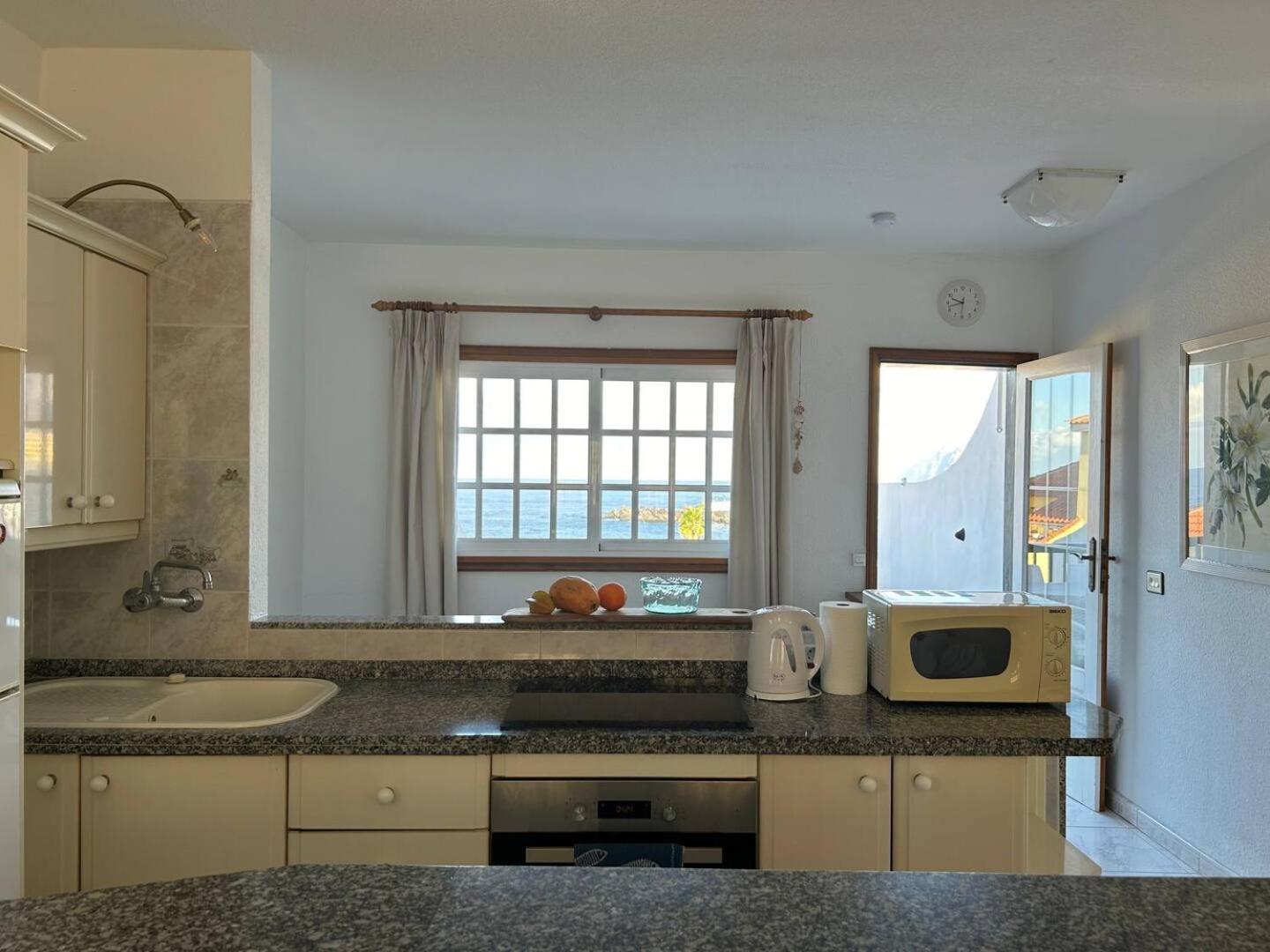 Ocean View Penthouse By Dream Homes Tenerife Apartamento Puerto de Santiago (Tenerife)