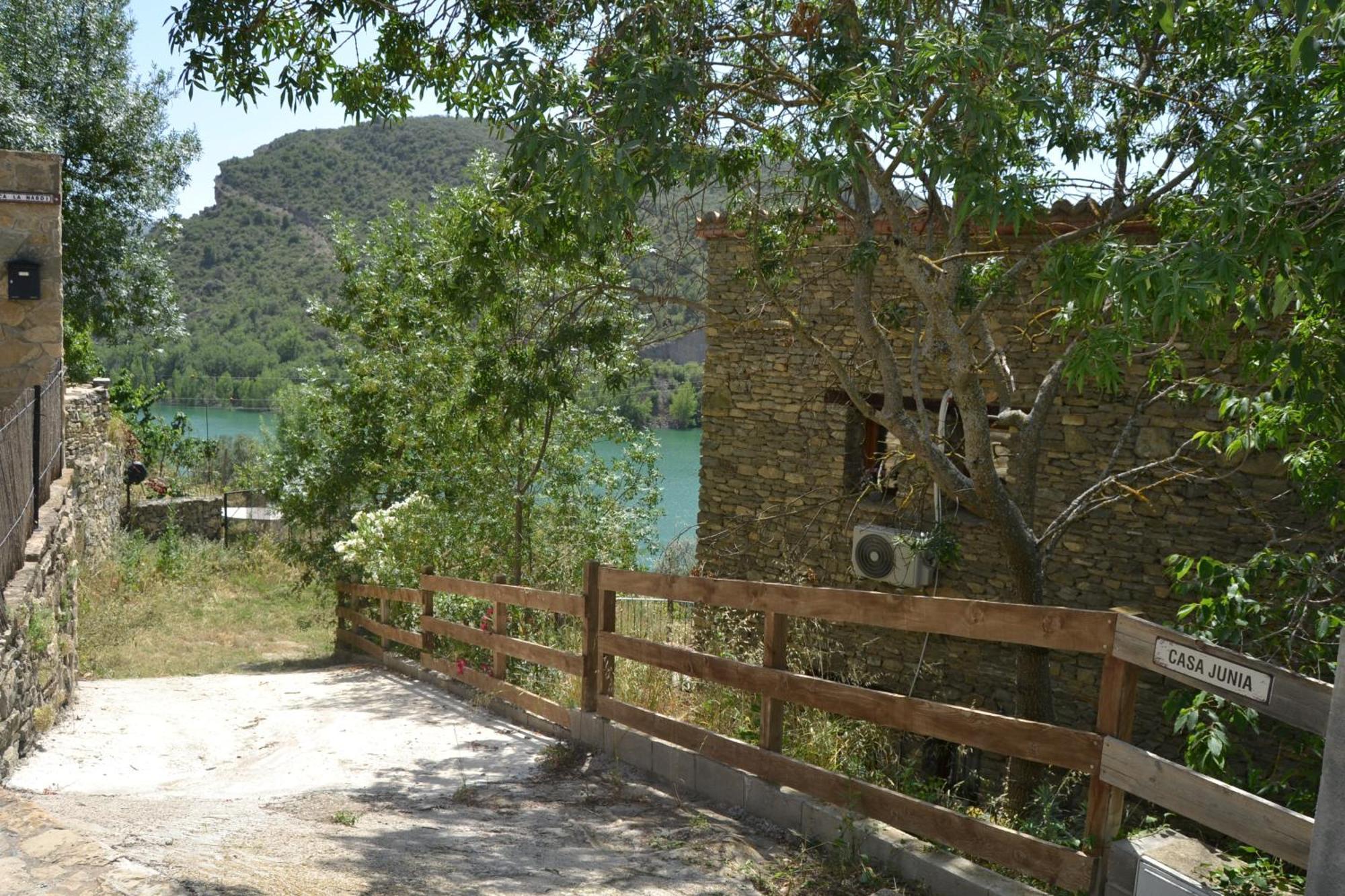 Casa Junia Chalet La Baronia de Sant Oisme