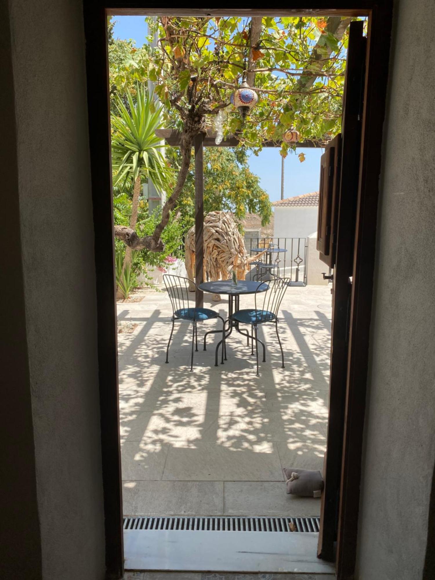 Lujos Bed and breakfast