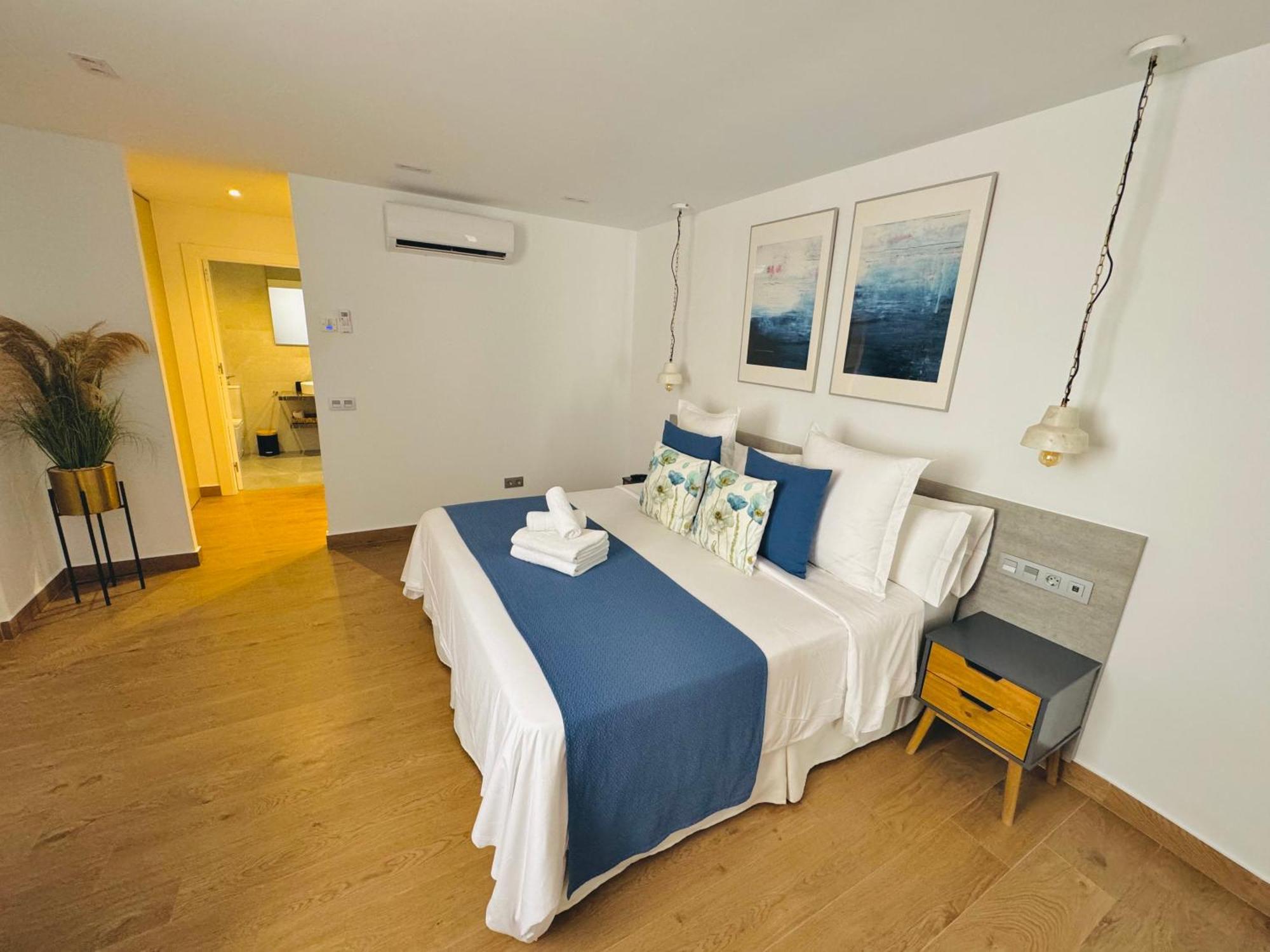 Apartahotel Pueblo Evita Premium