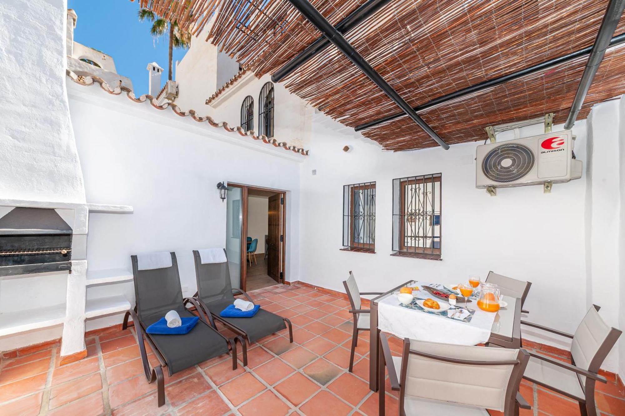 Pueblo Evita Premium Apartahotel Benalmádena
