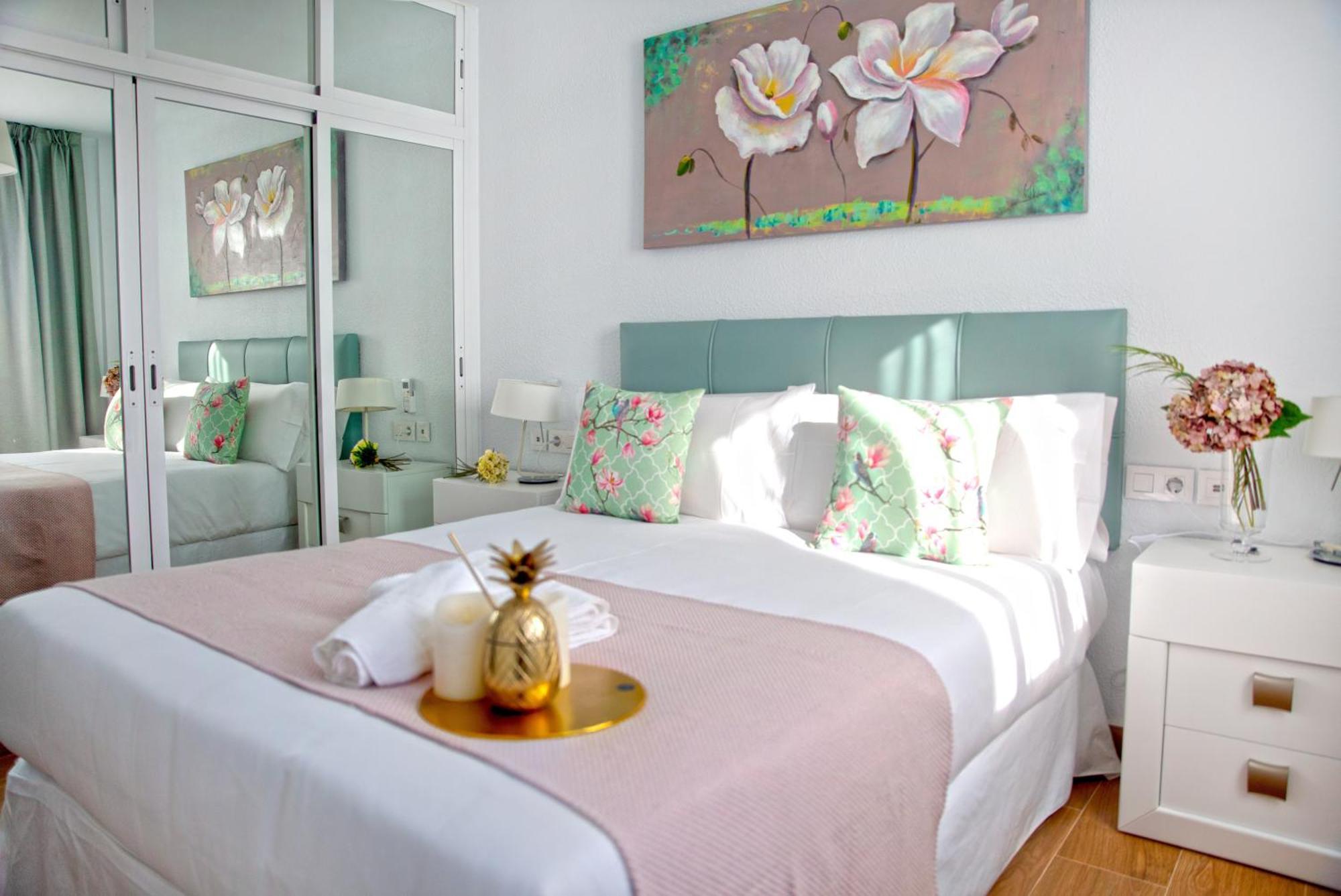 Pueblo Evita Premium Apartahotel Benalmádena
