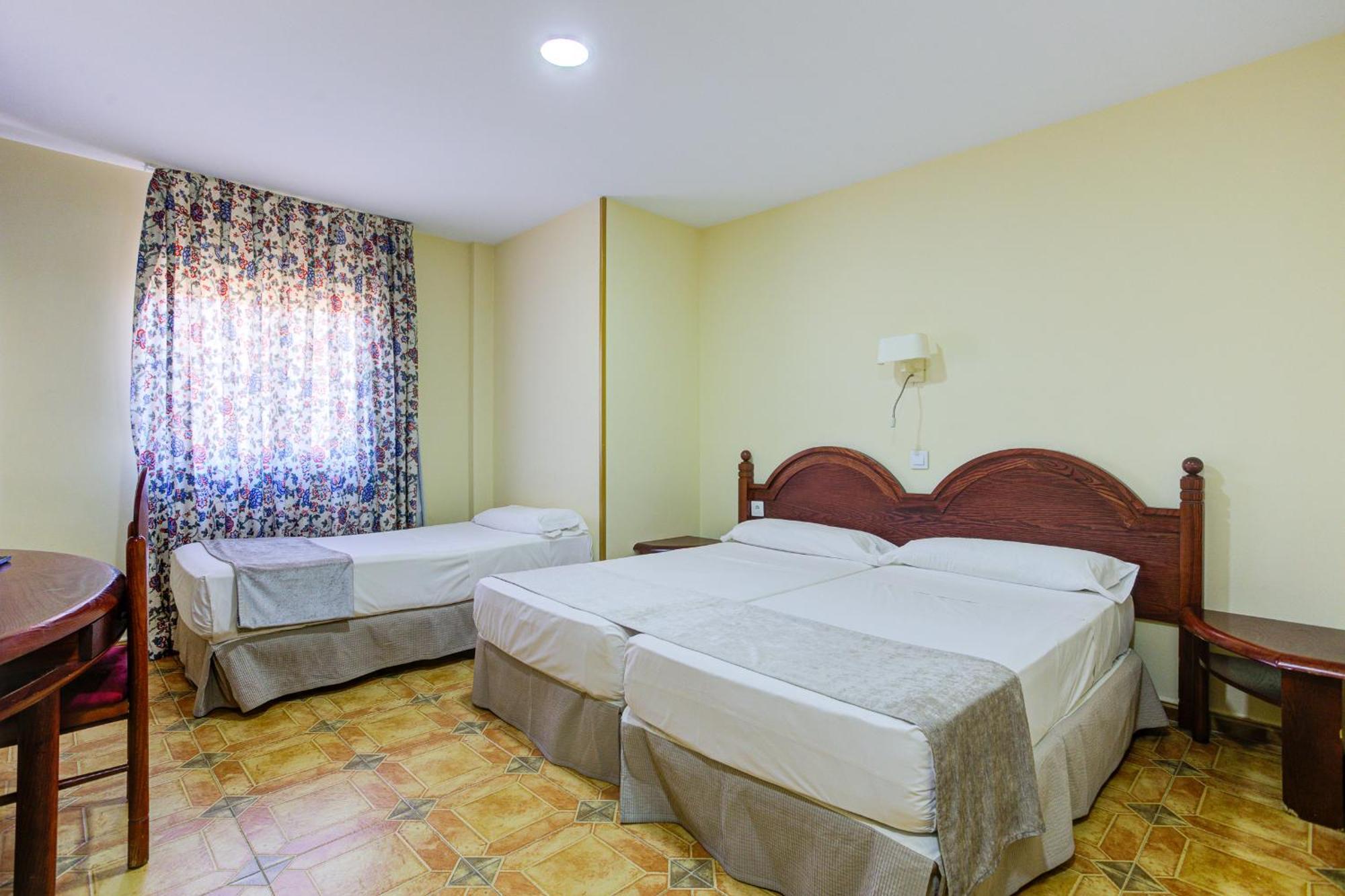 Hotel Pizarro Humanes de Madrid