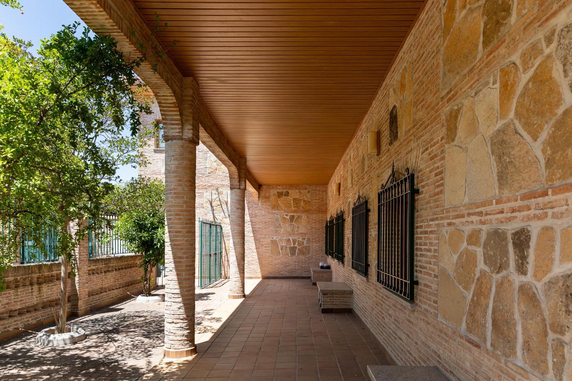 Hotel Pizarro Humanes de Madrid