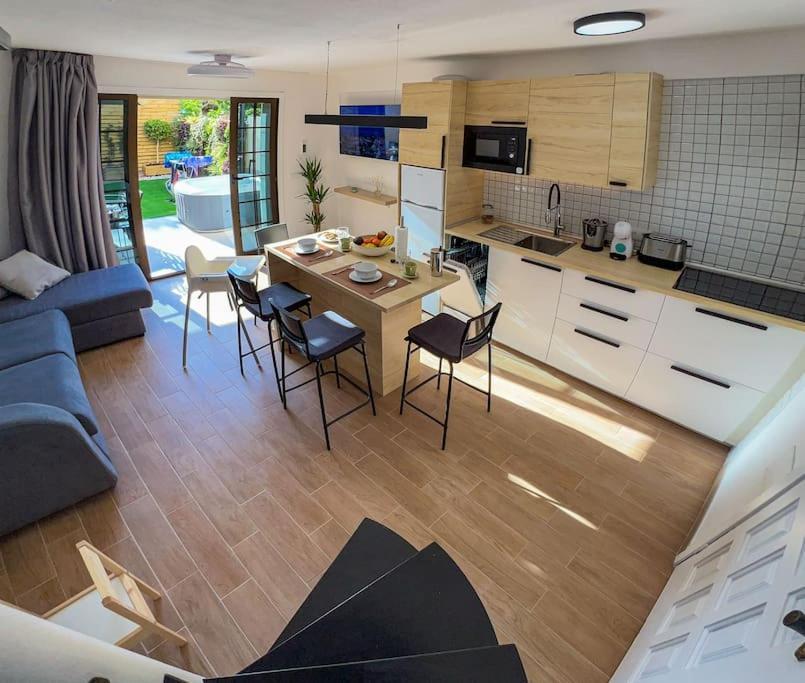 Apartment Relaxing Garden Cristianos Con Jacuzzi Y Barbacoa *