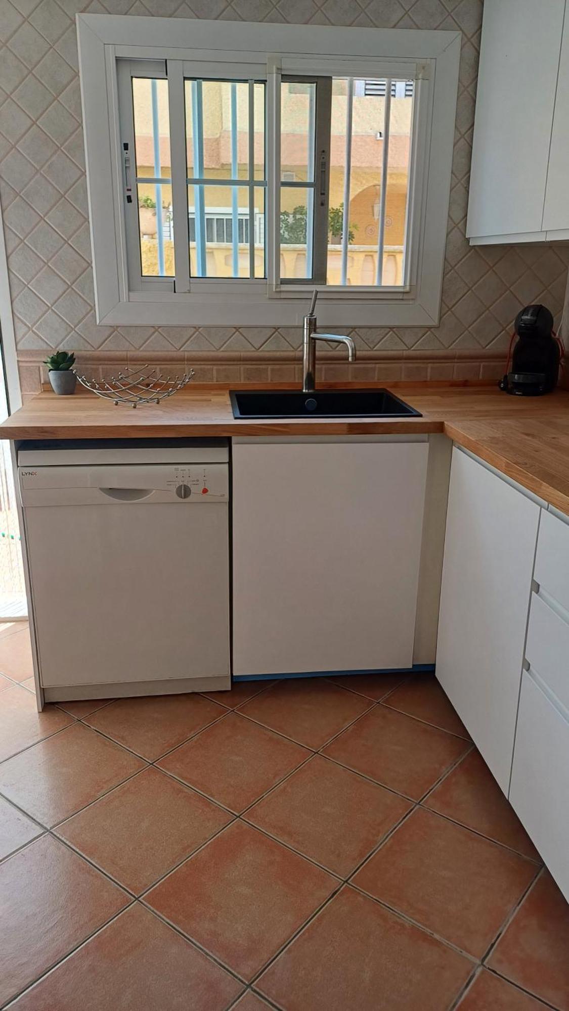 Adosado/casa Con Terraza Y Buhardilla. Playa El Сasa de vacaciones *