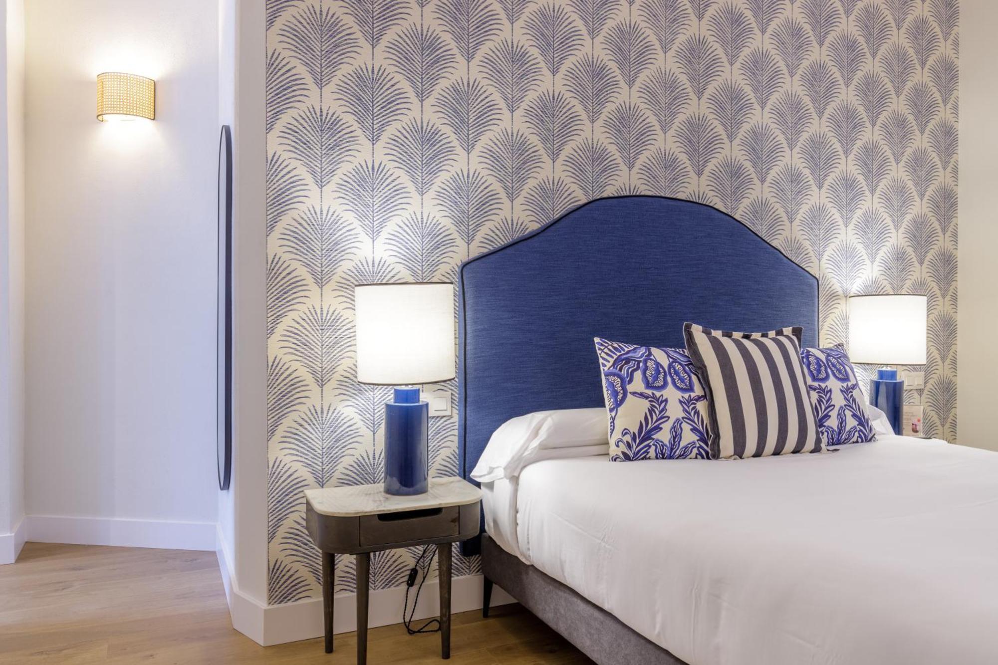 Apartamento Palacio Vegafuente By Caleta Homes