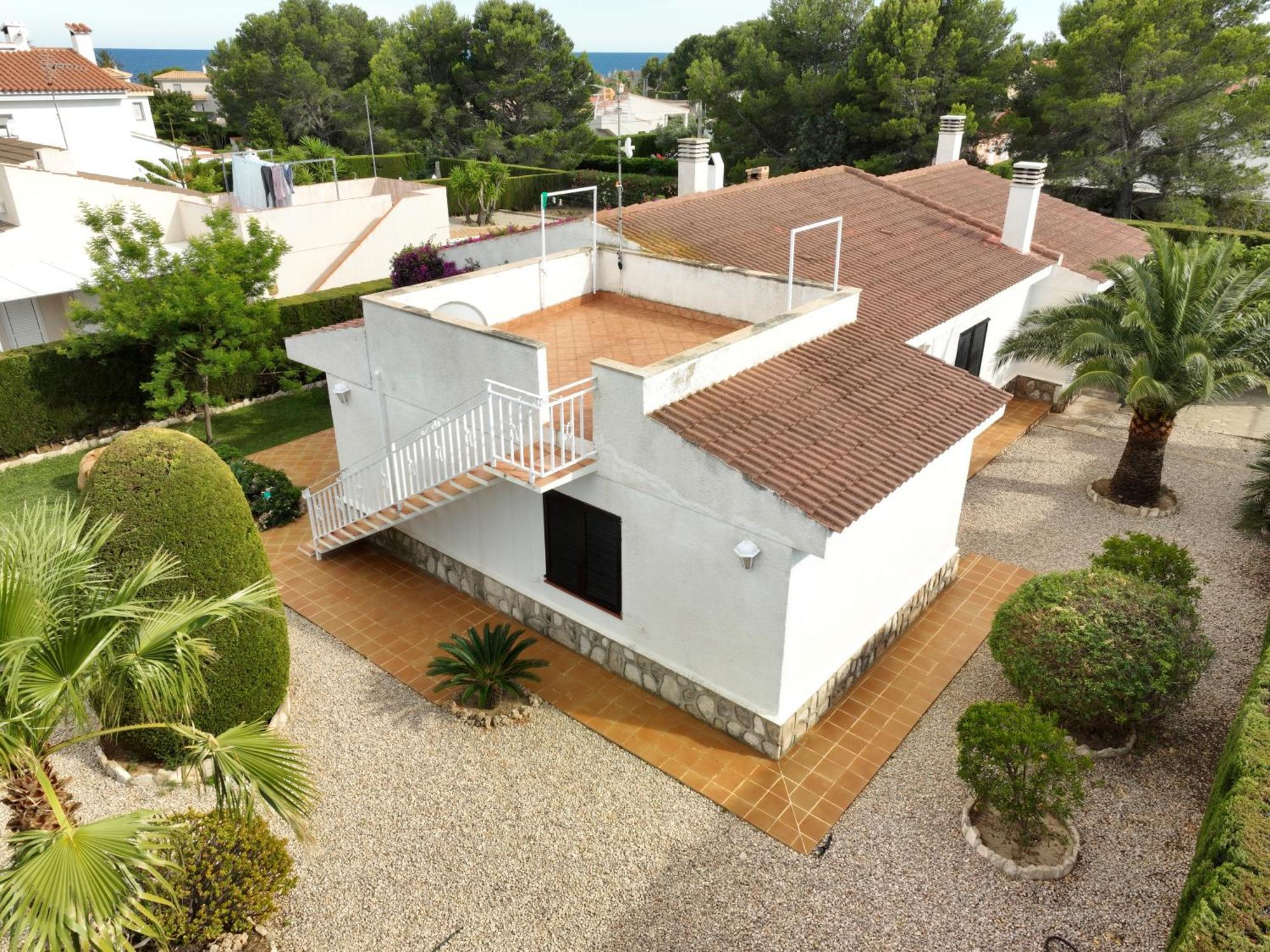Exclusiva Con Piscina Villa