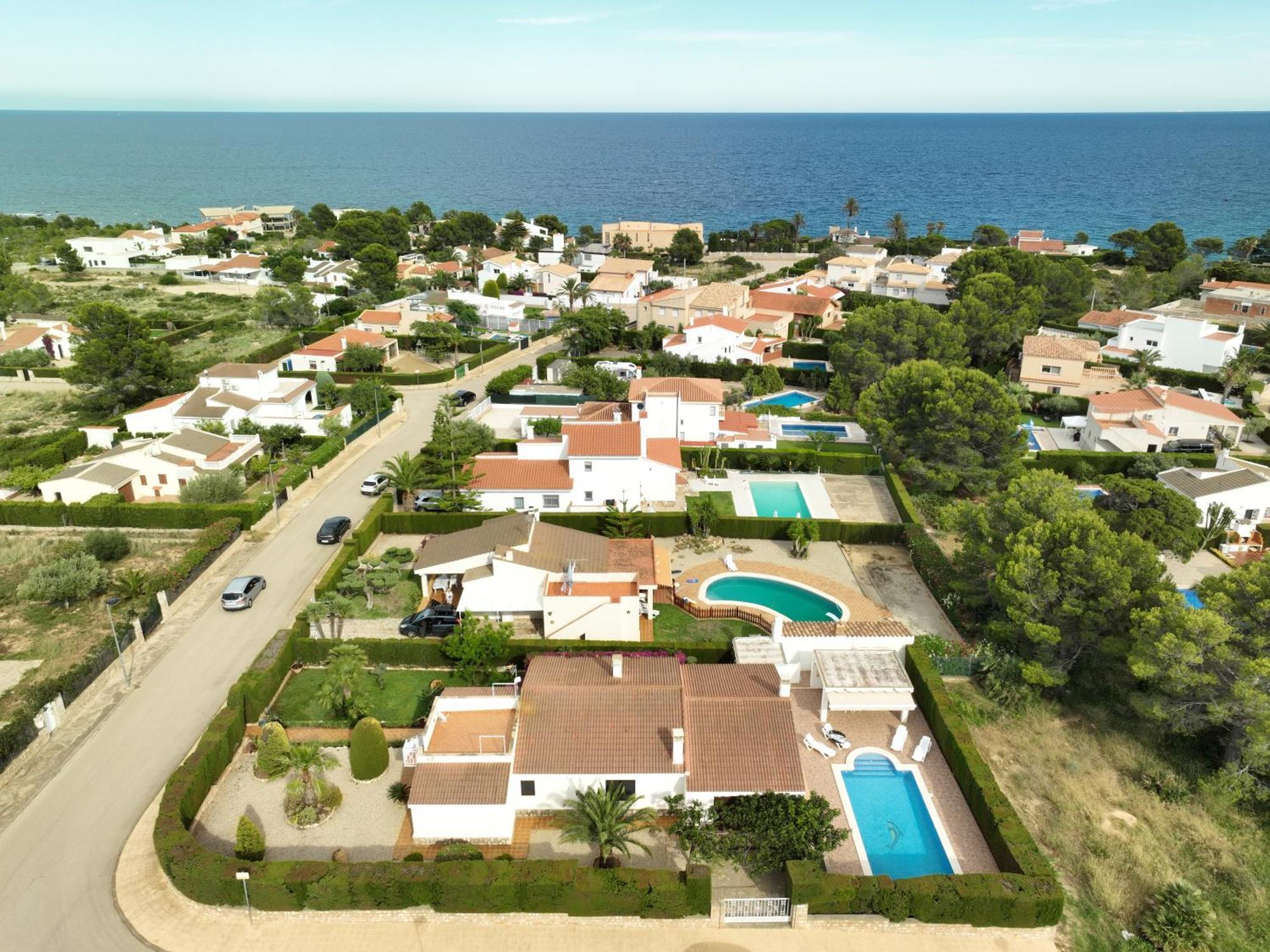 Exclusiva Con Piscina Calafat