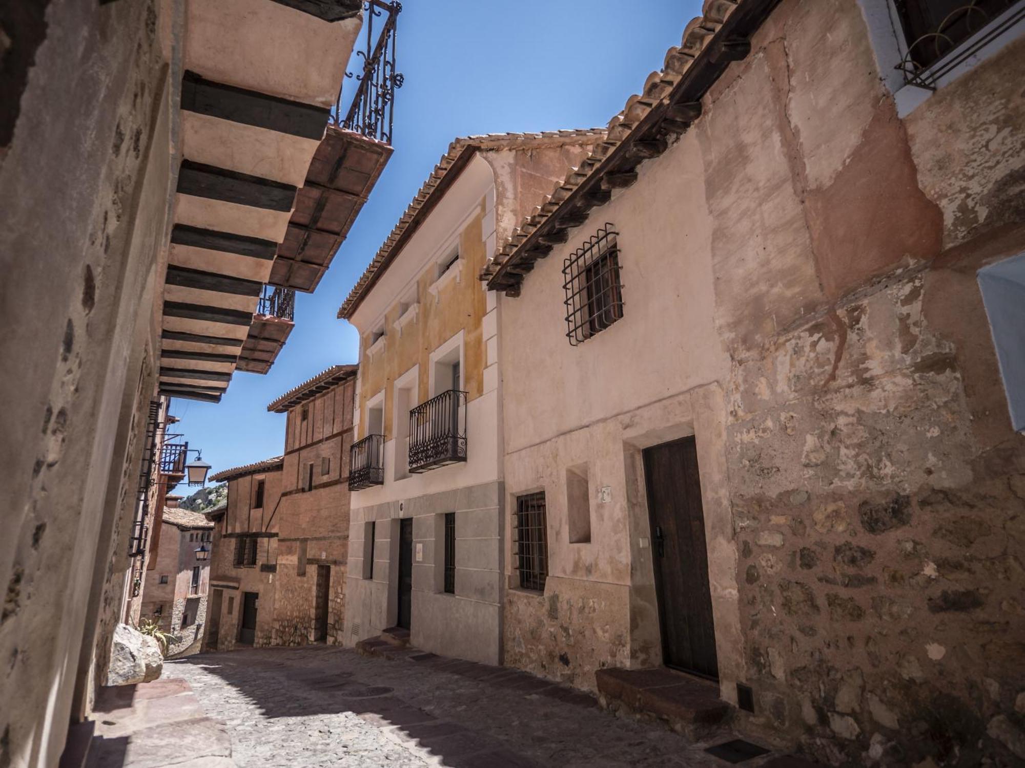 La Casa Amarilla Bronchales Holiday home