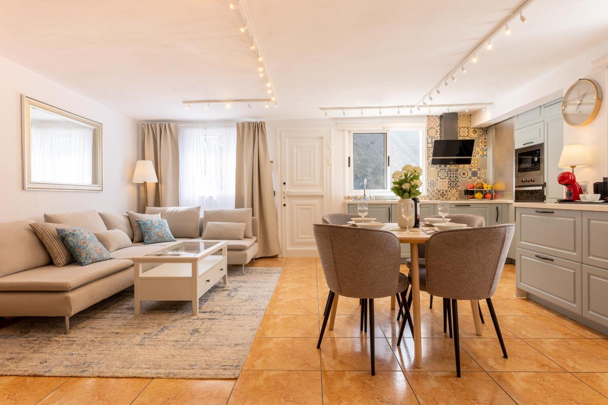 Elegant, Comfortable Penthouse With Scenic Views Apartment La Orotava