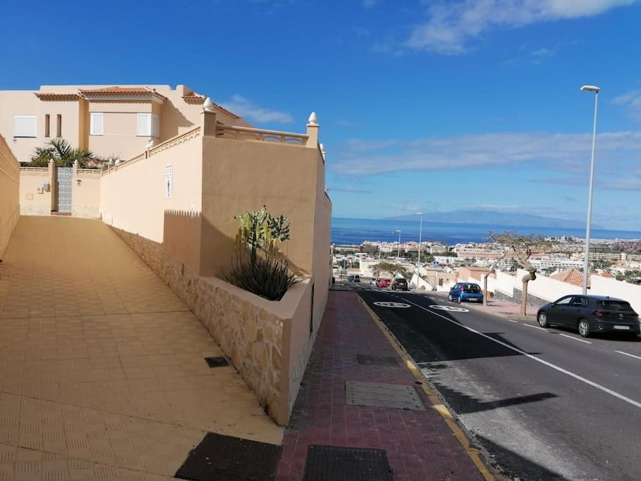 Rockin' View - 2 Bedroom Great Terrace, Parking, Pool Costa Adeje (Tenerife)