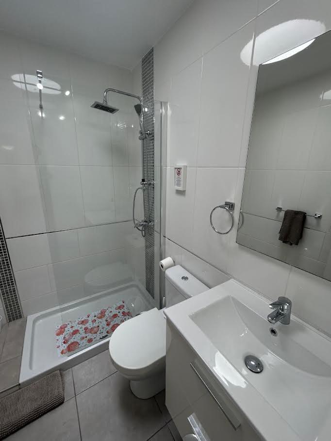 Bungalow En San Eugenio Bajo Apartment