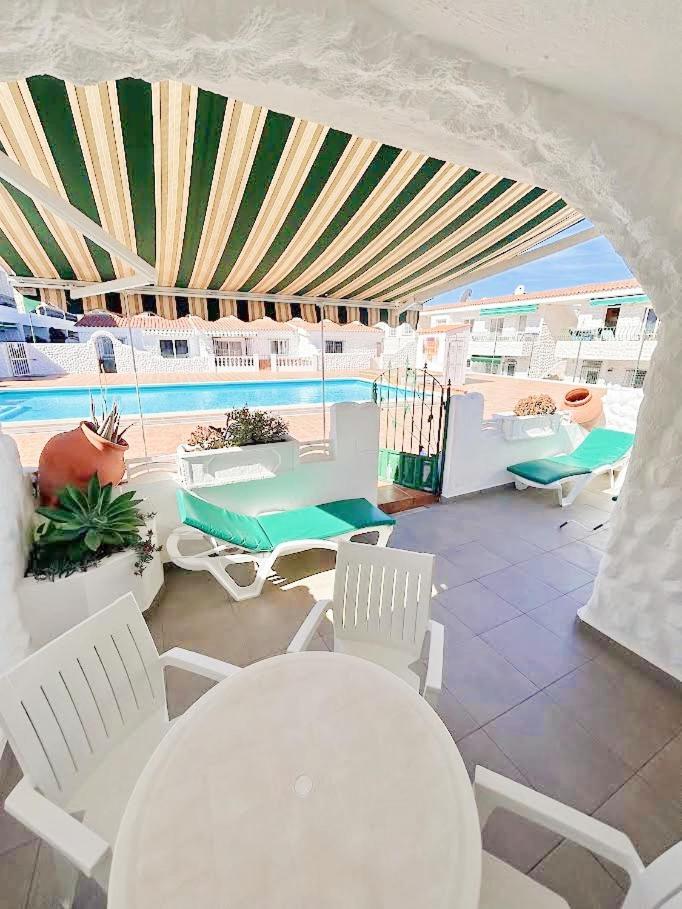 Bungalow En San Eugenio Bajo Costa Adeje (Tenerife)